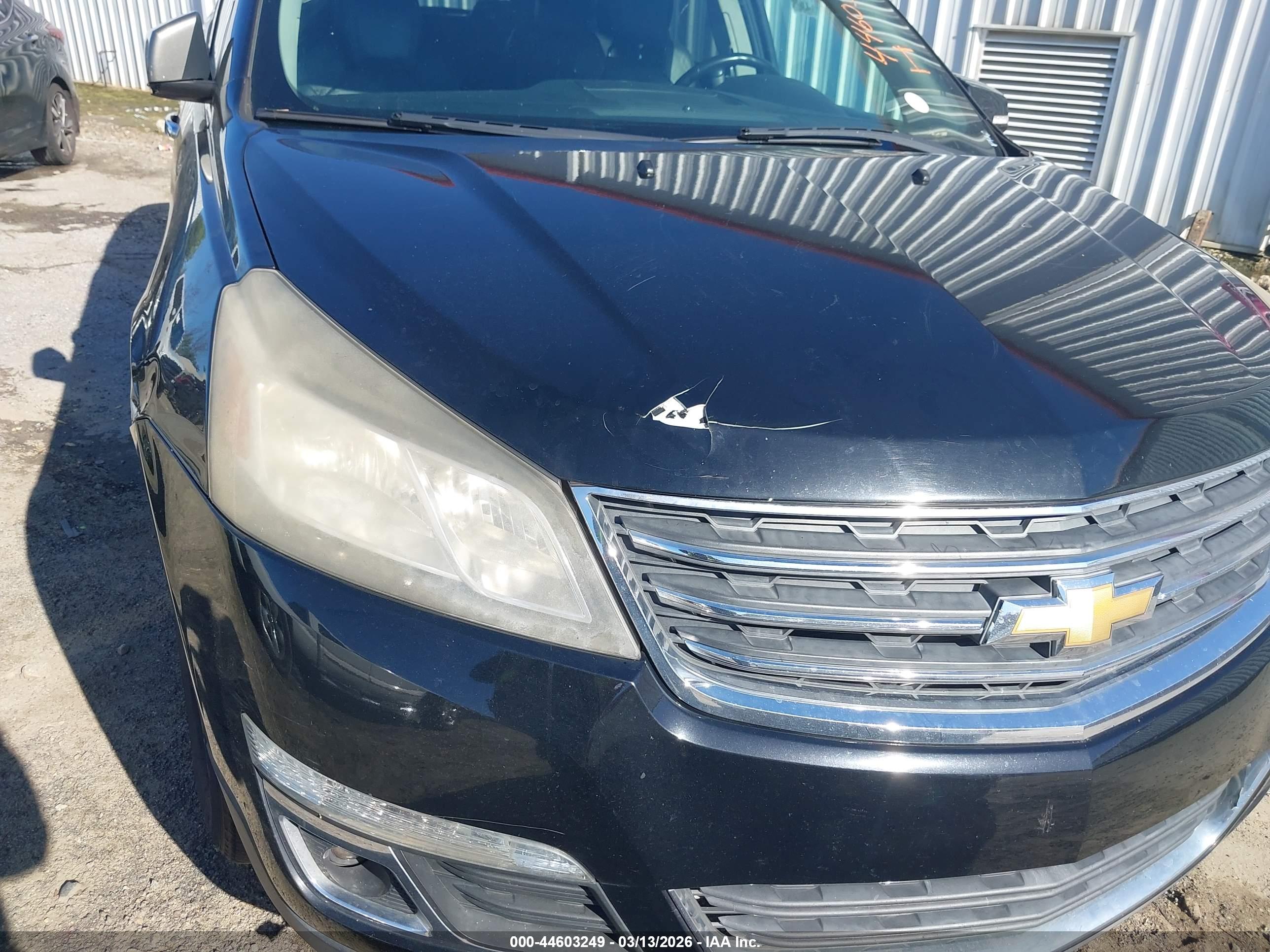CHEVROLET TRAVERSE image 6