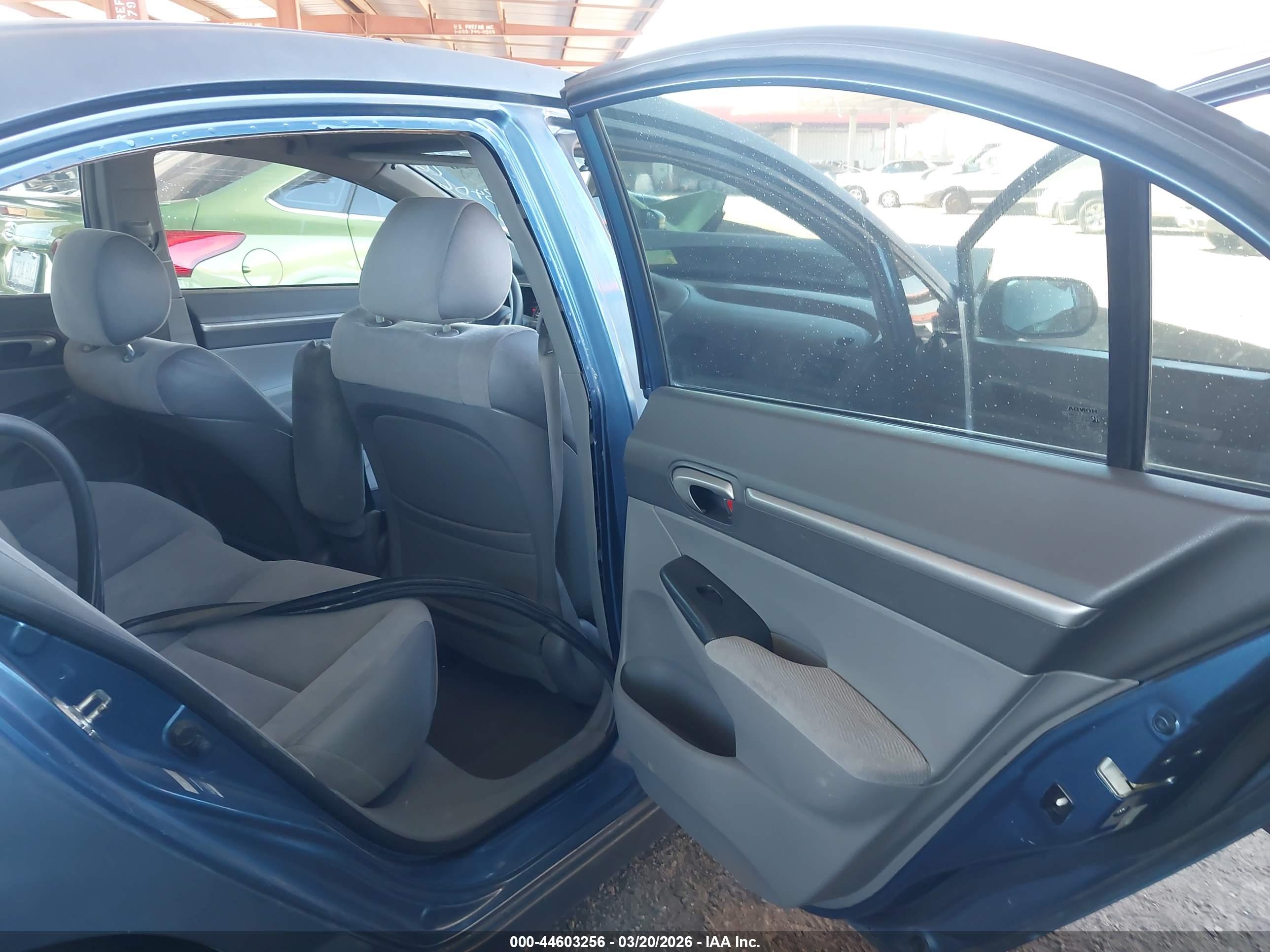 HONDA CIVIC image 8