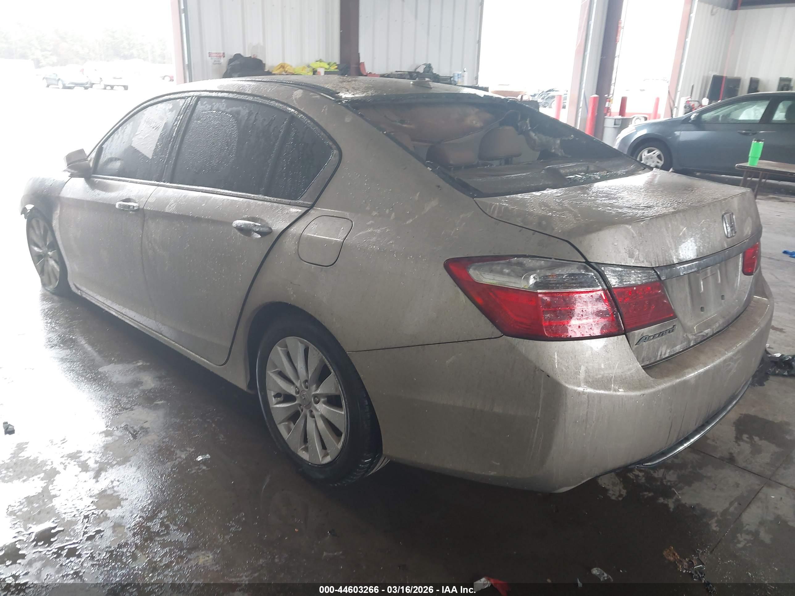 HONDA ACCORD image 3