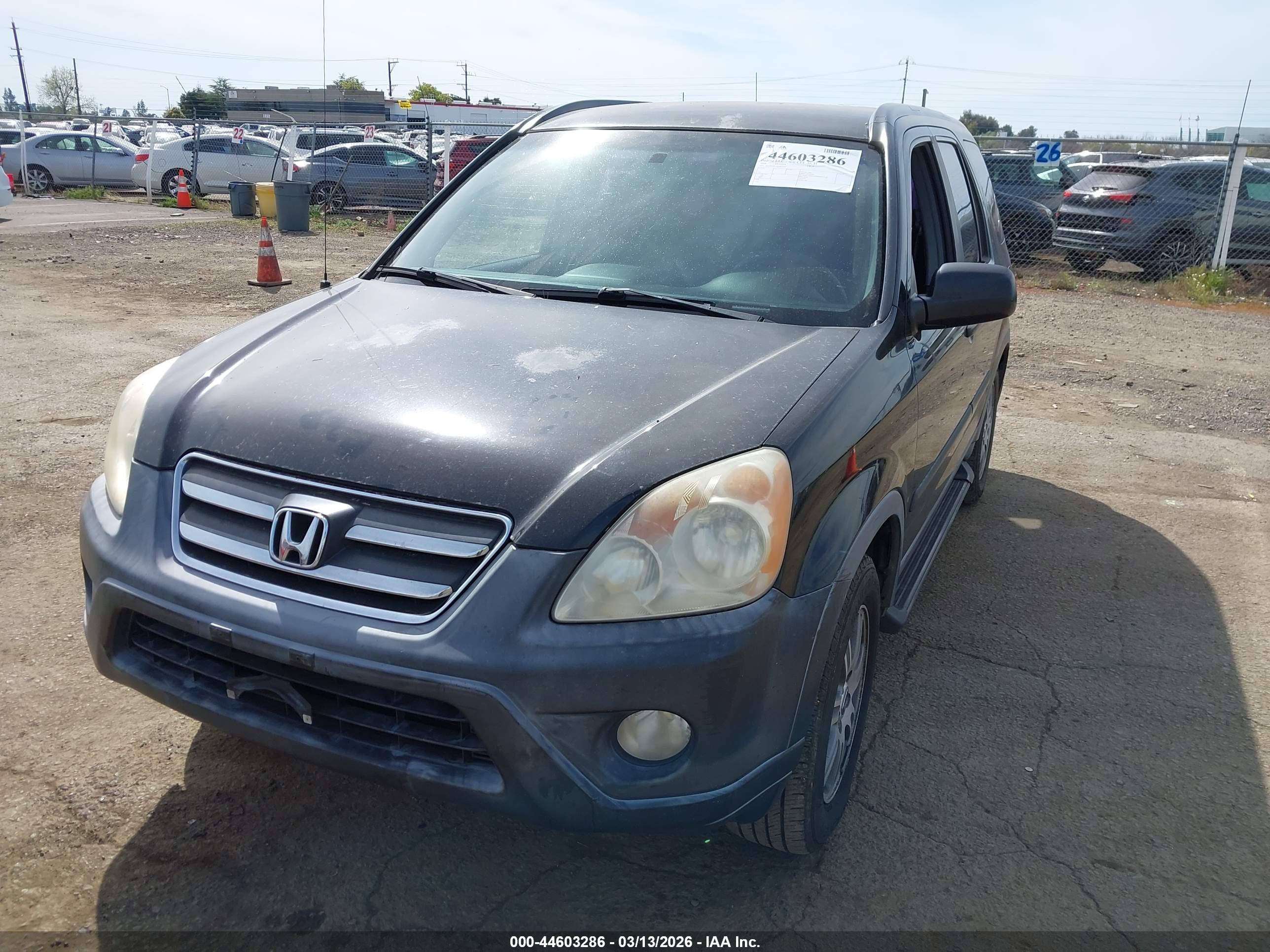 HONDA CR-V image 2