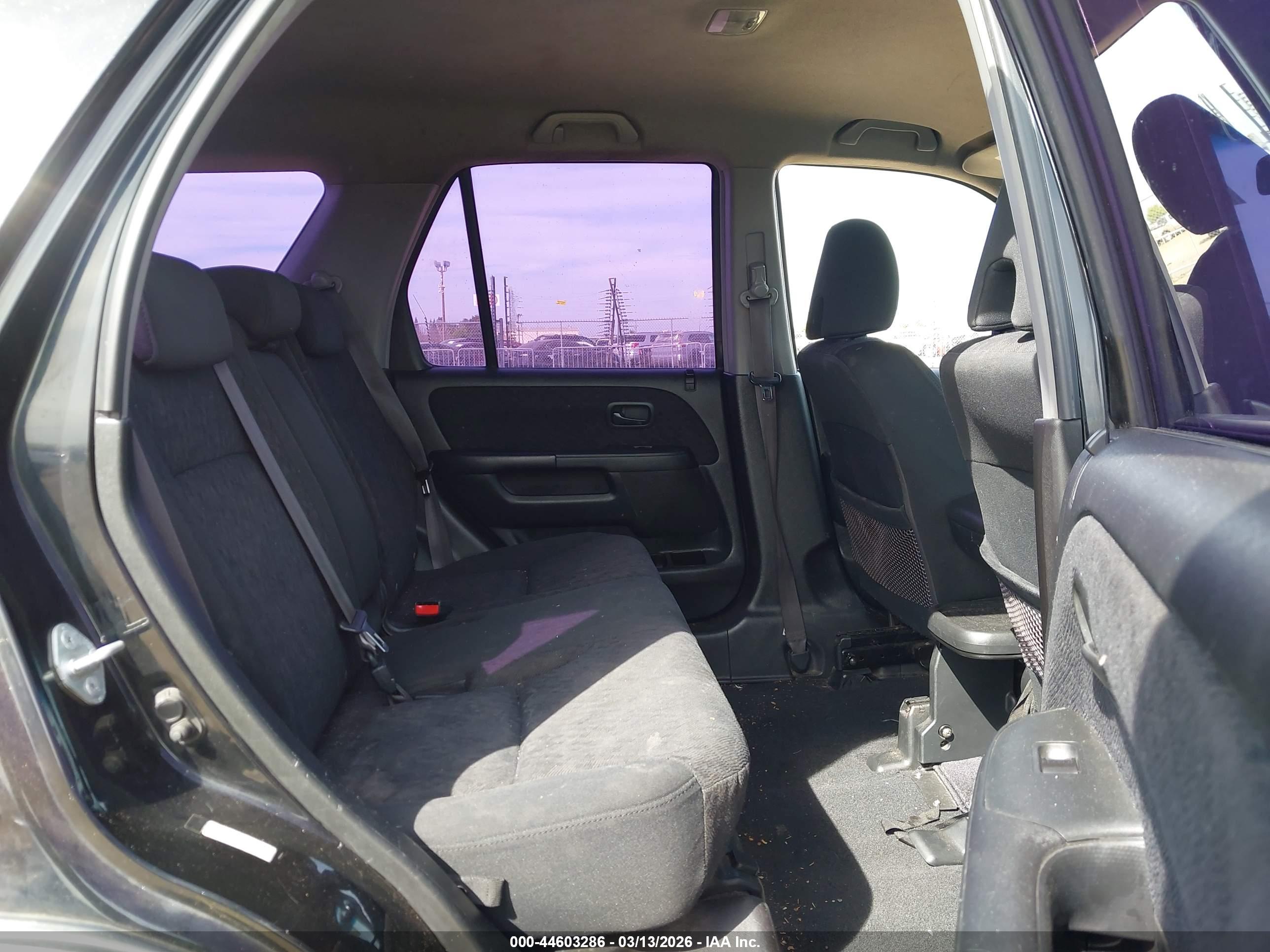HONDA CR-V image 8
