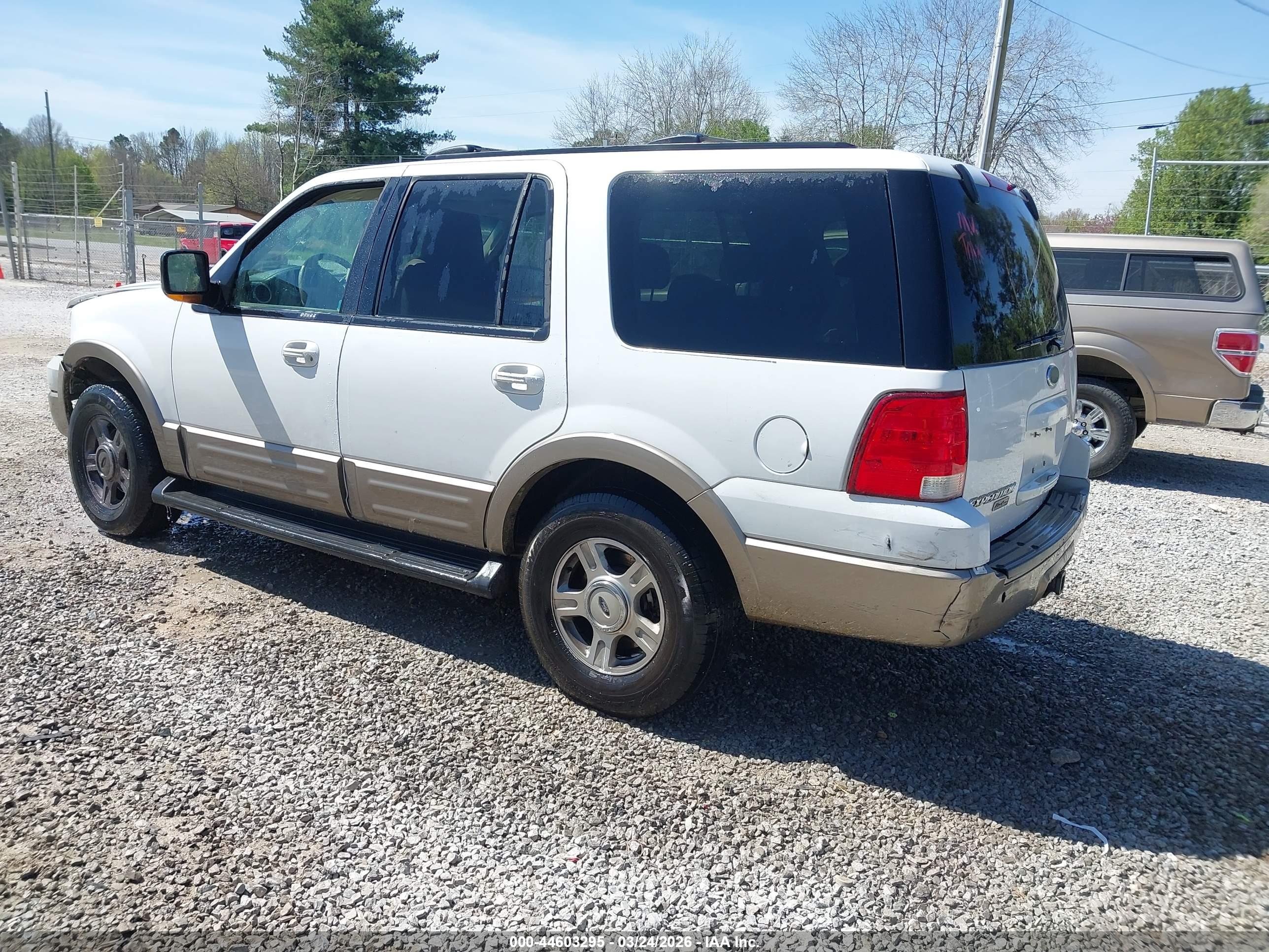 FORD EXPEDITION image 3
