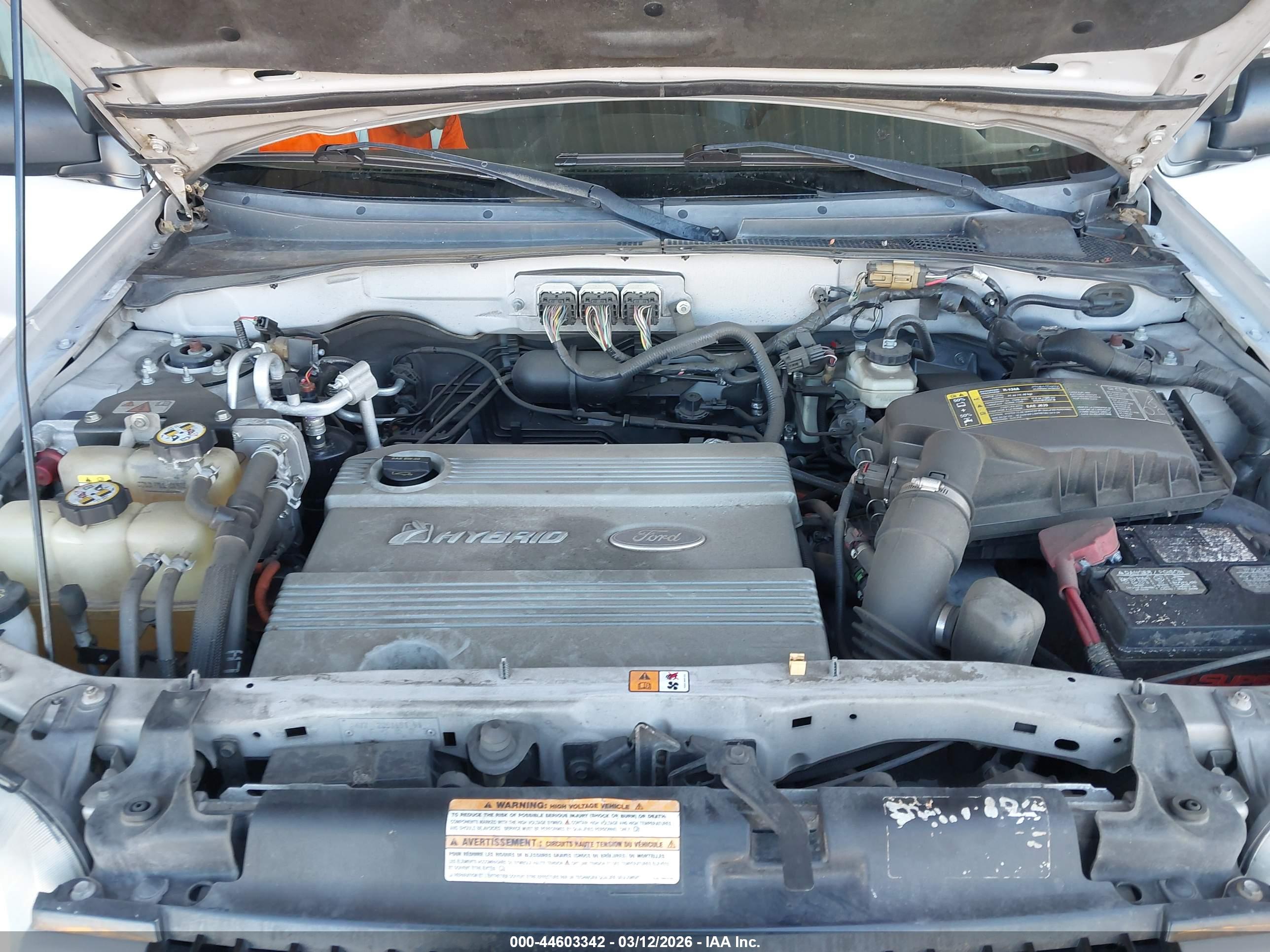 FORD ESCAPE image 10