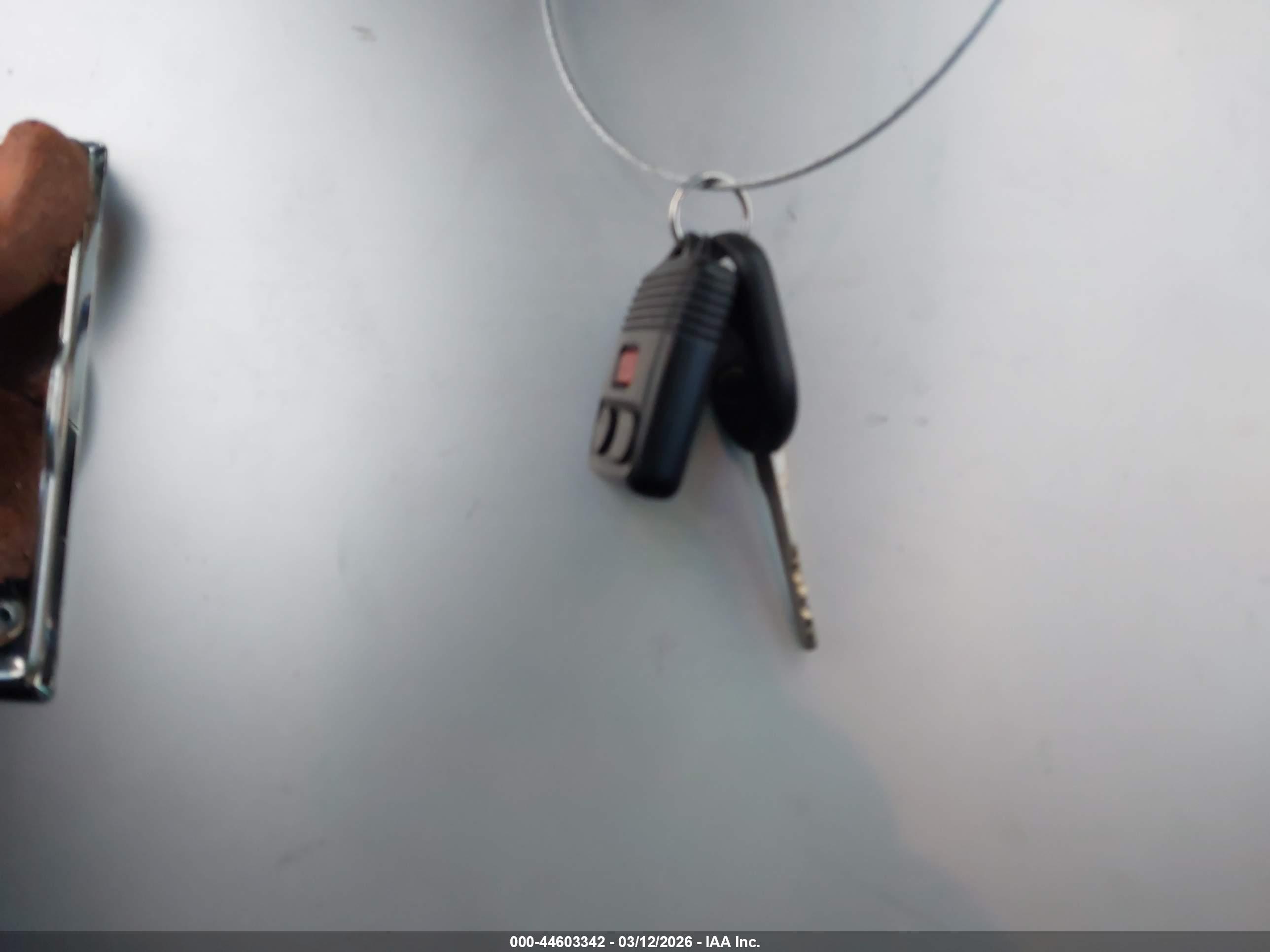 FORD ESCAPE image 11