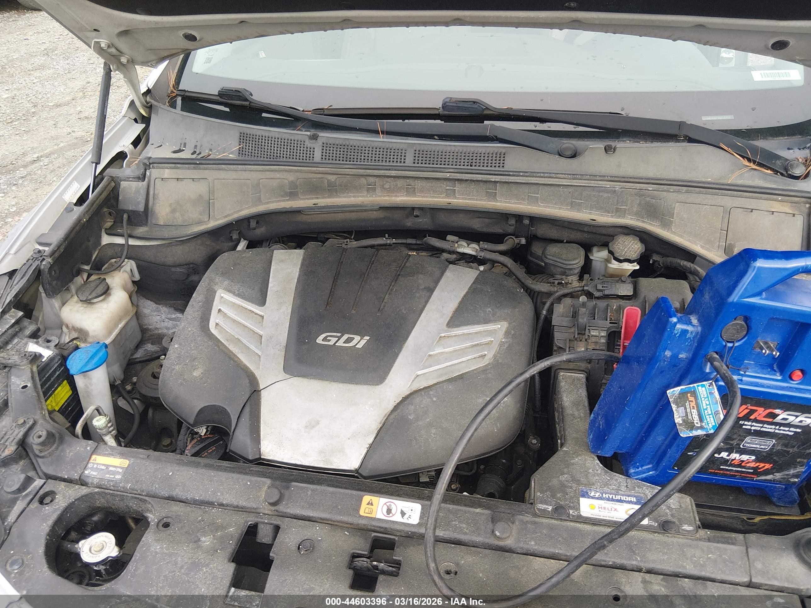 HYUNDAI SANTA image 10