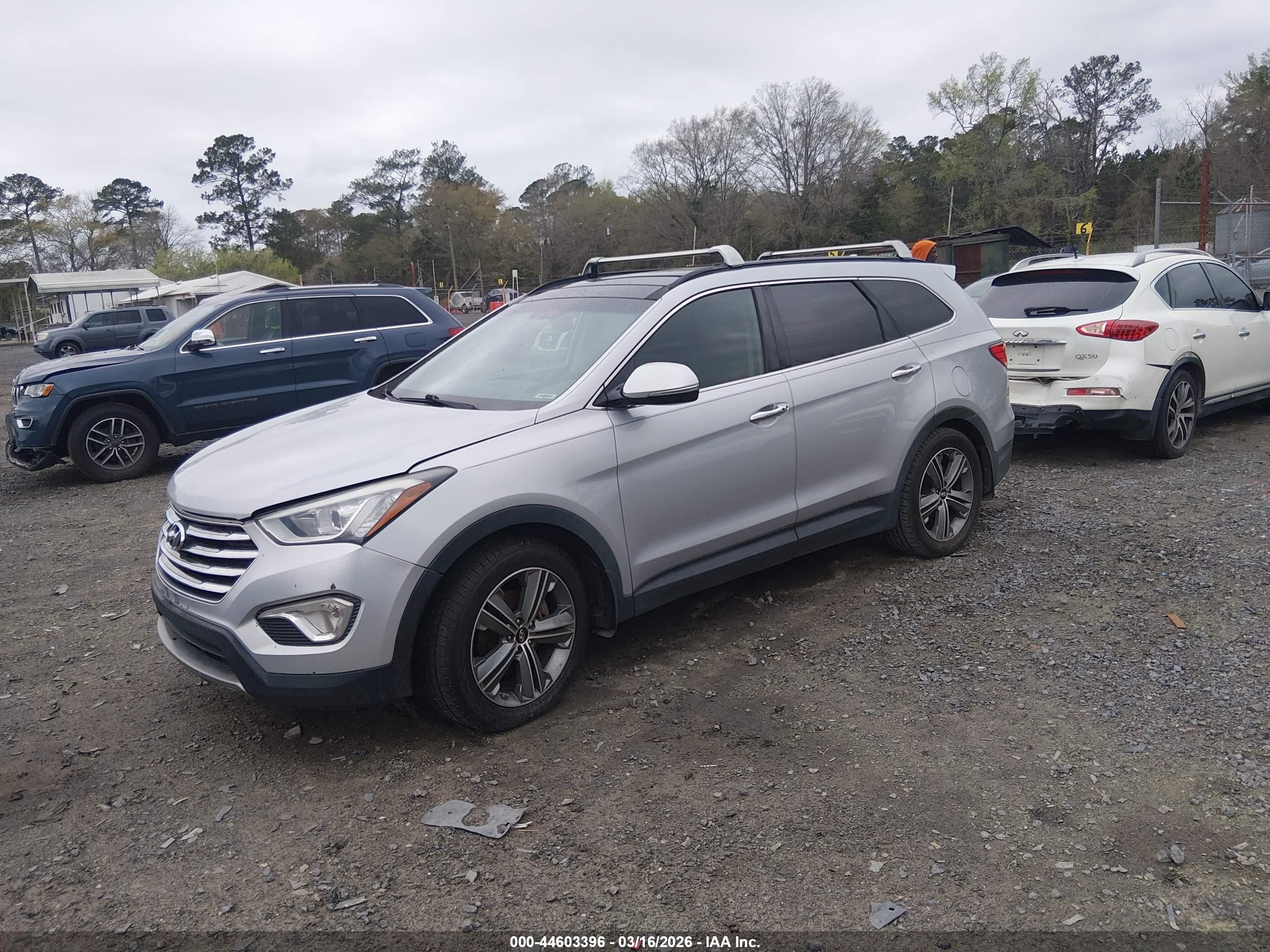 HYUNDAI SANTA image 2