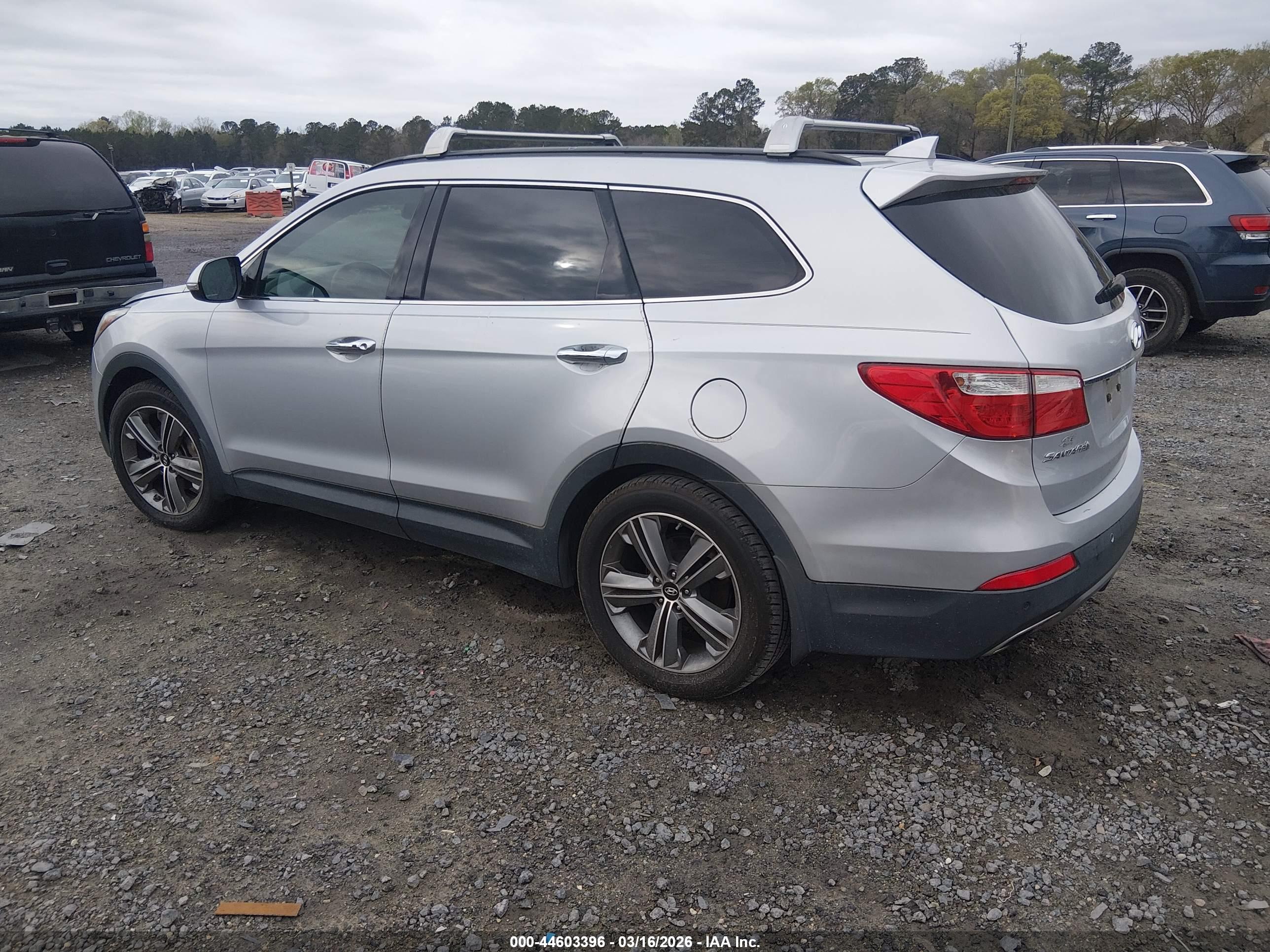 HYUNDAI SANTA image 3