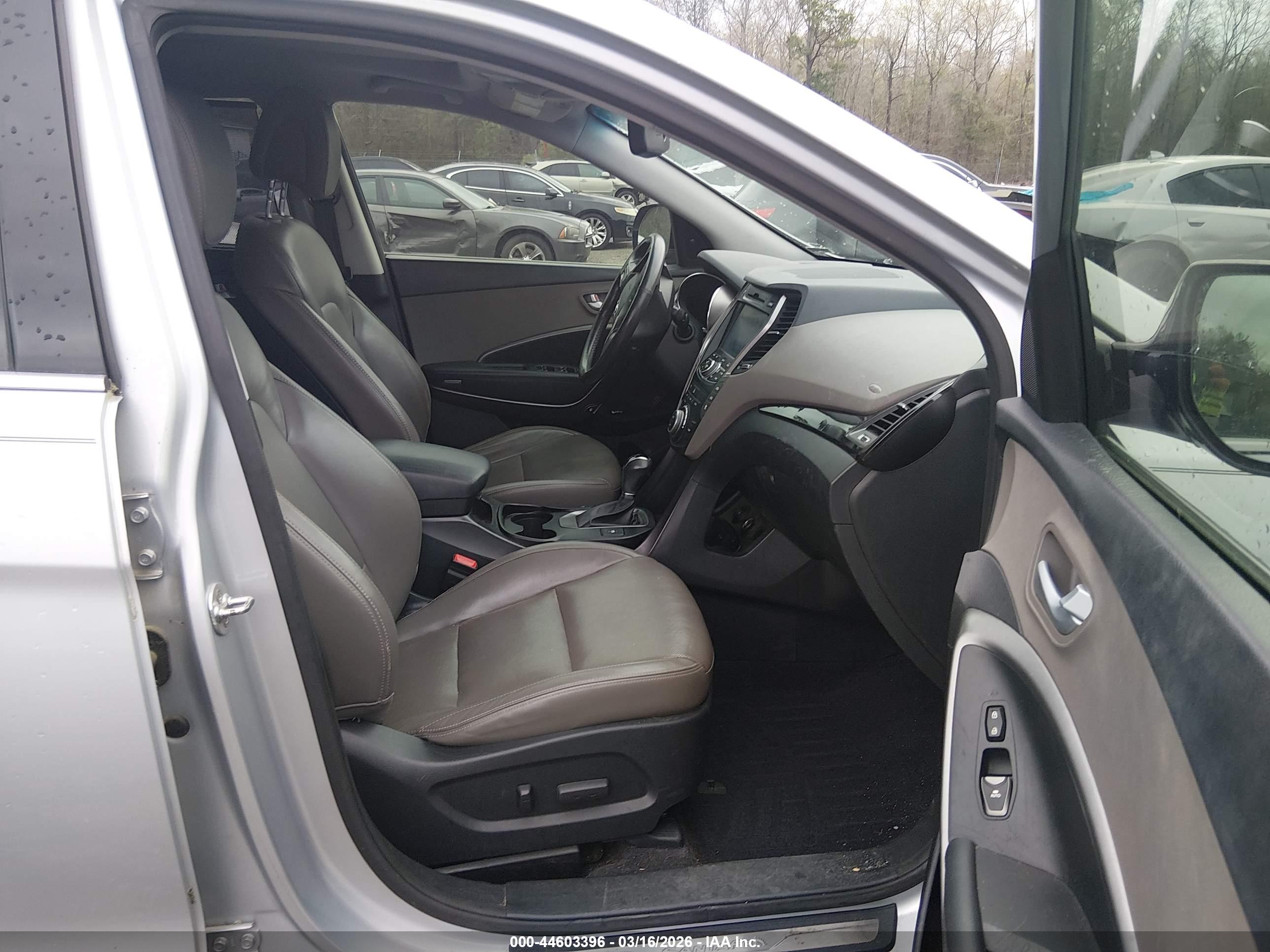 HYUNDAI SANTA image 5