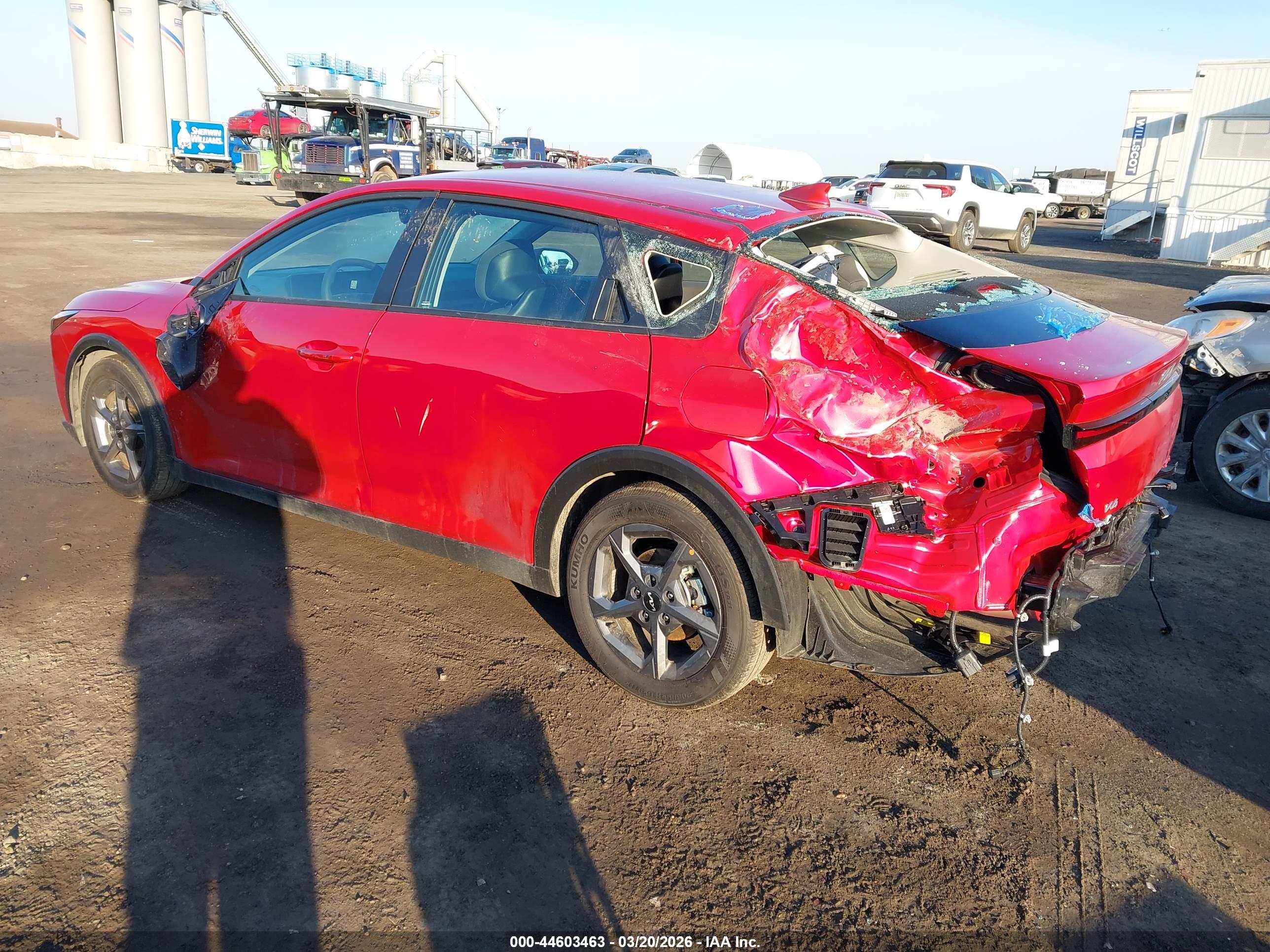 KIA K4 image 3