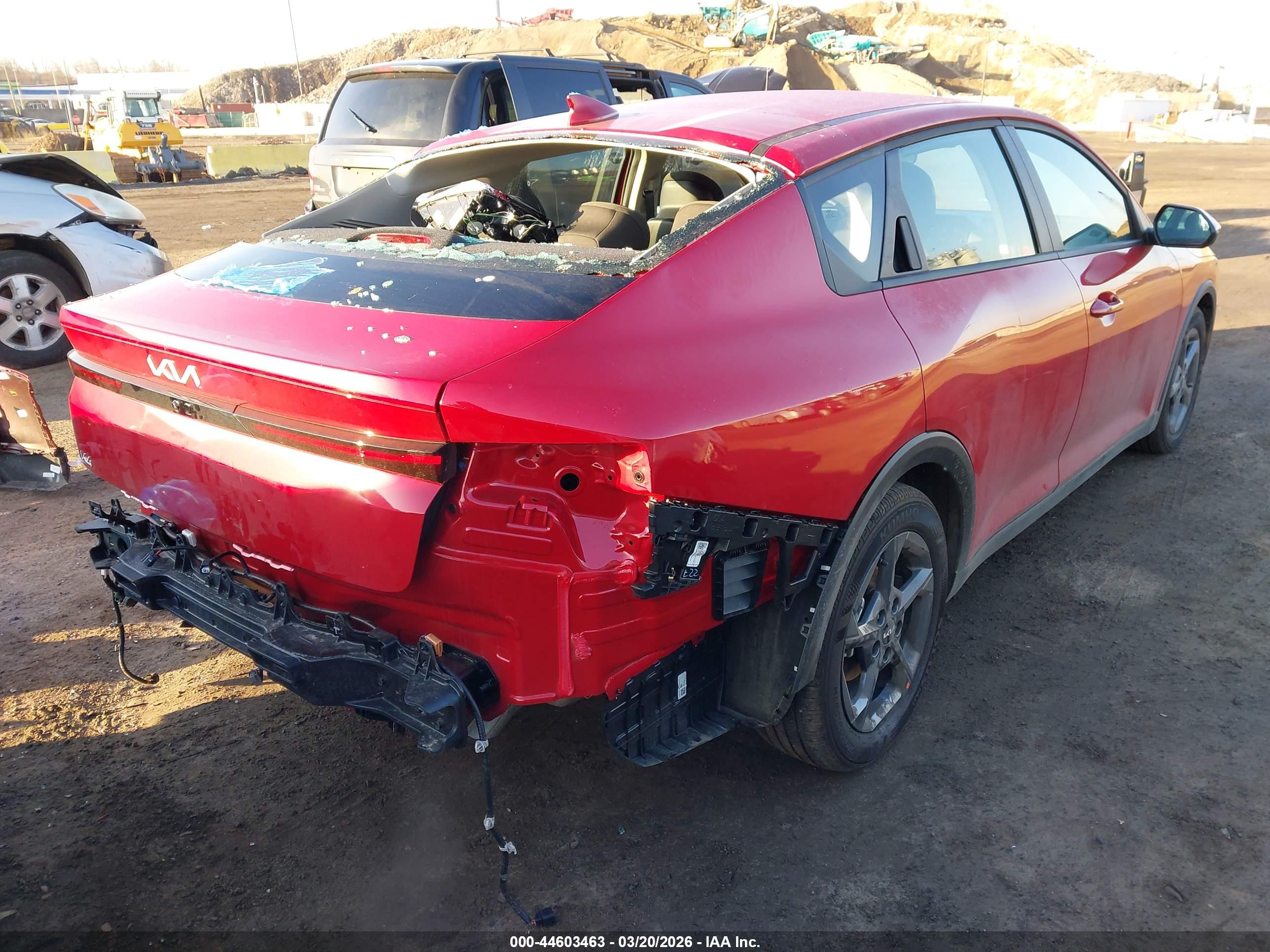 KIA K4 image 4