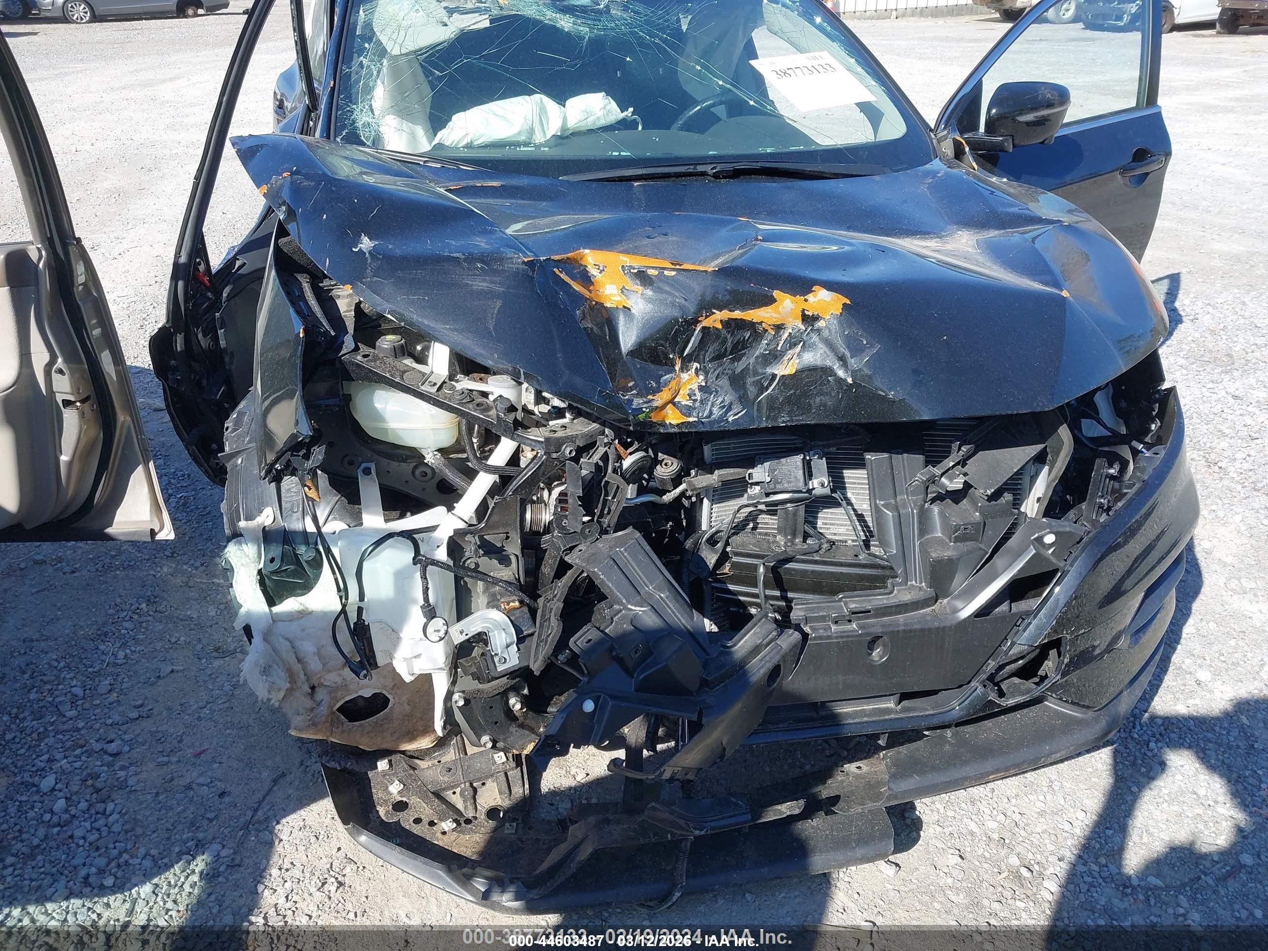 NISSAN ROGUE image 6