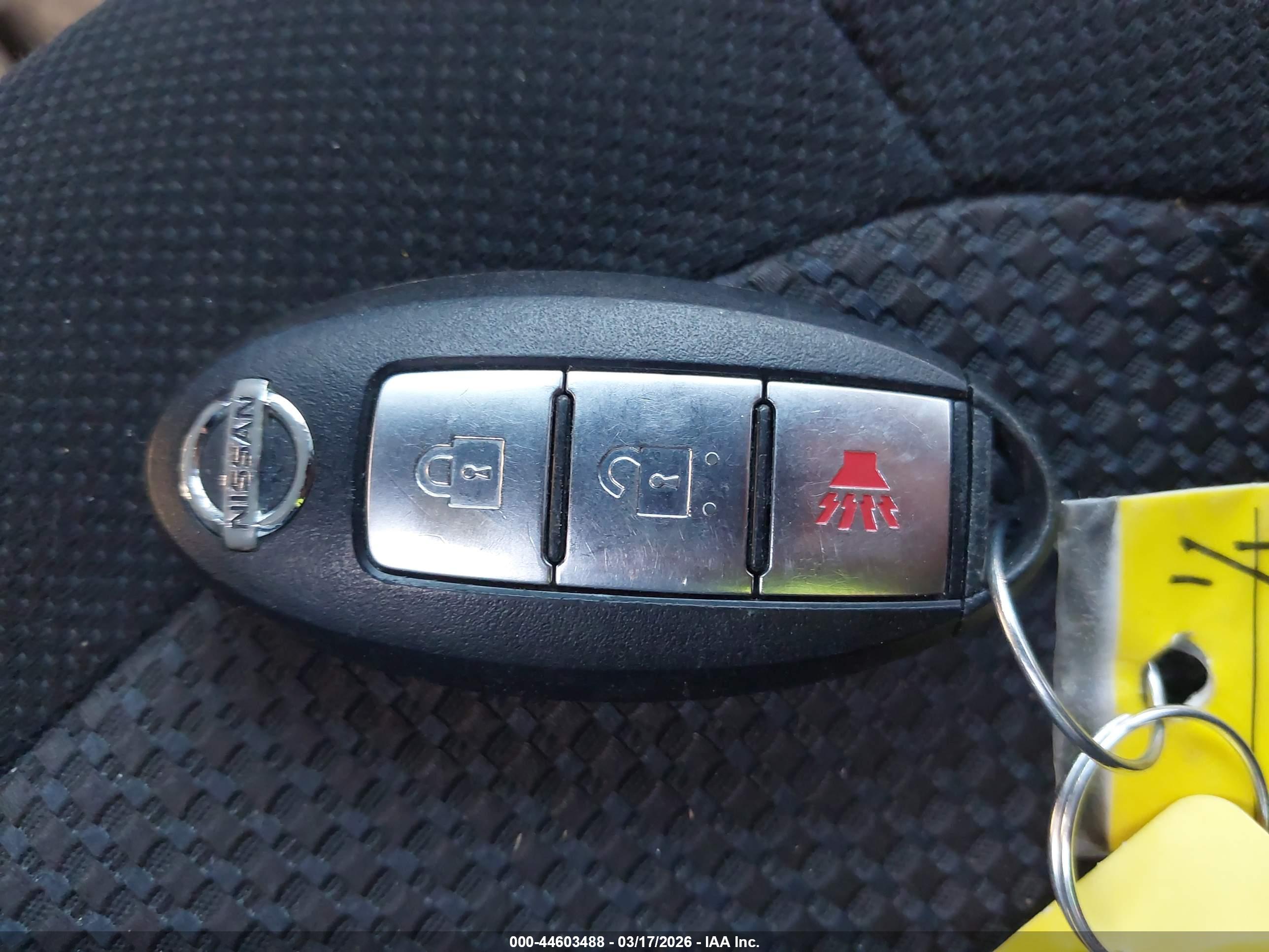 NISSAN ROGUE image 11