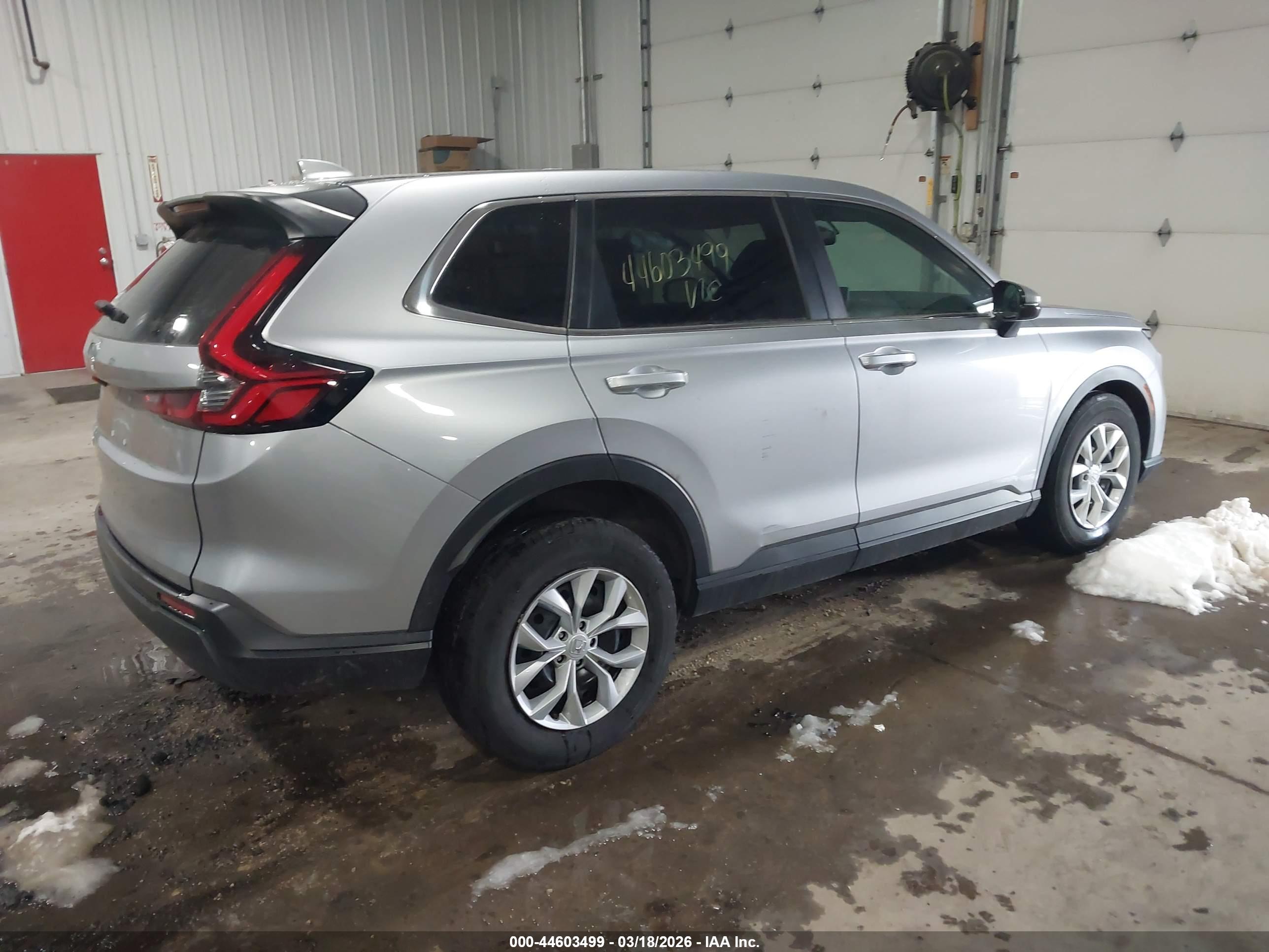 HONDA CR-V image 4