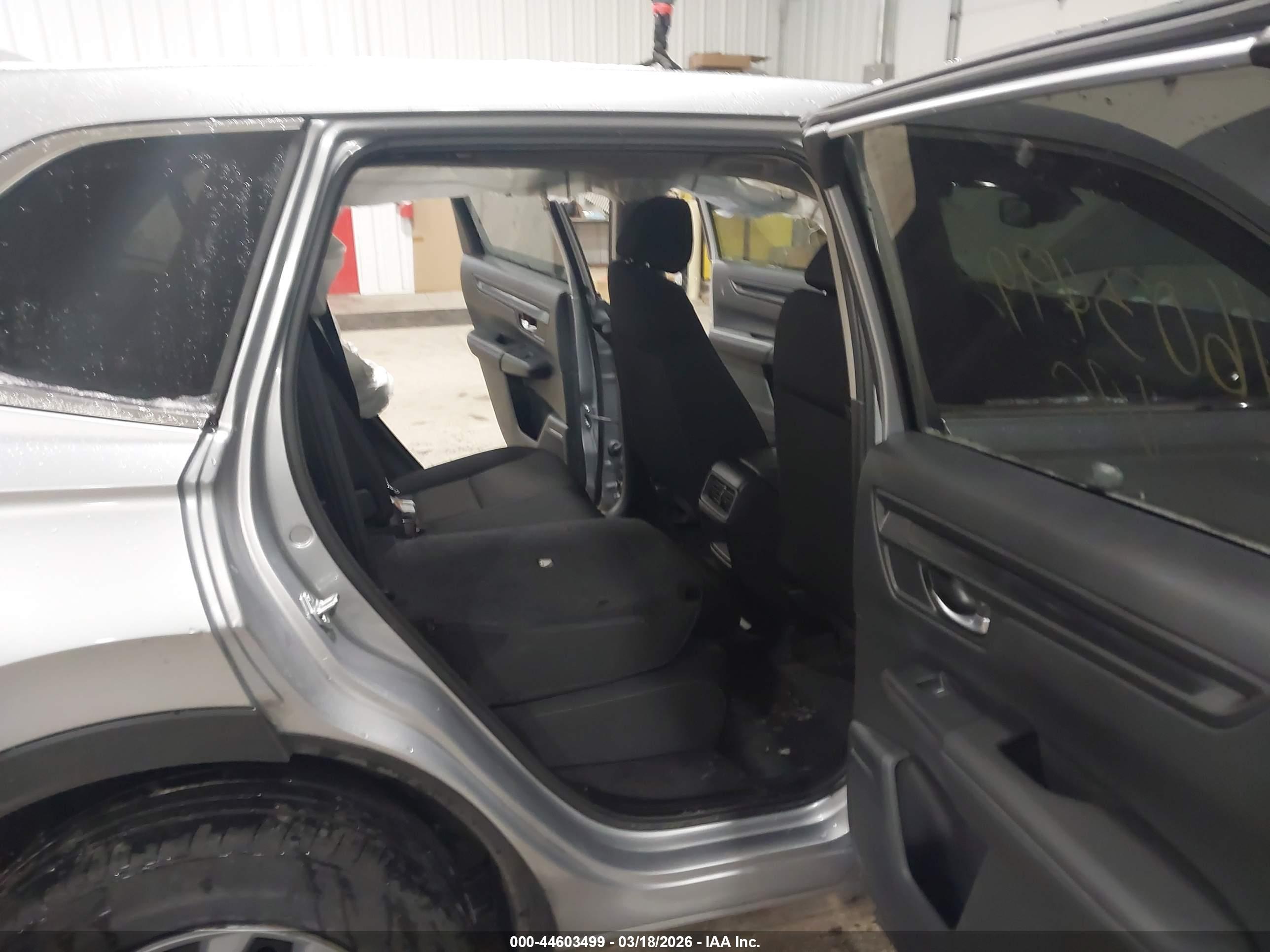HONDA CR-V image 8