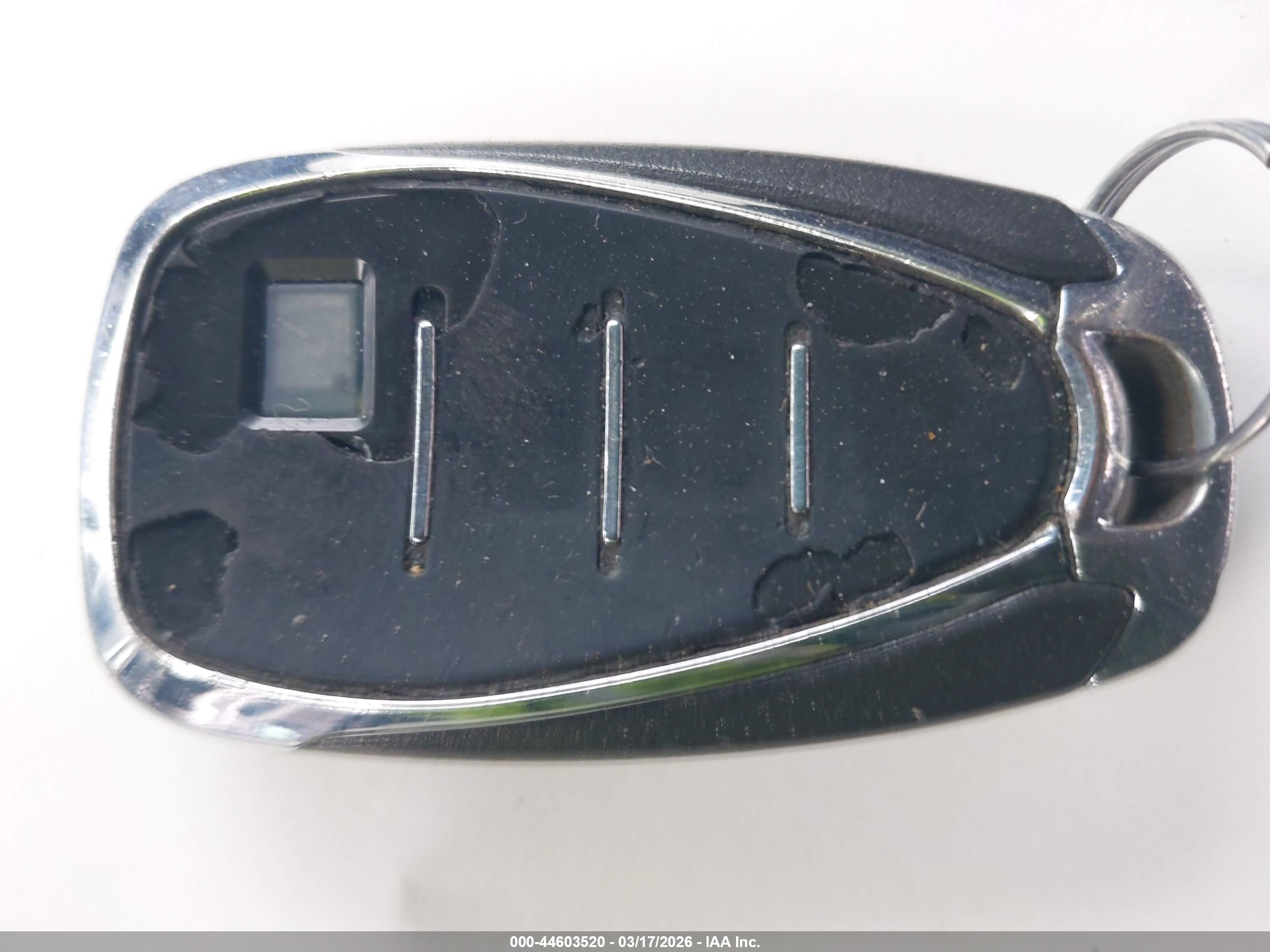 CHEVROLET EQUINOX image 11