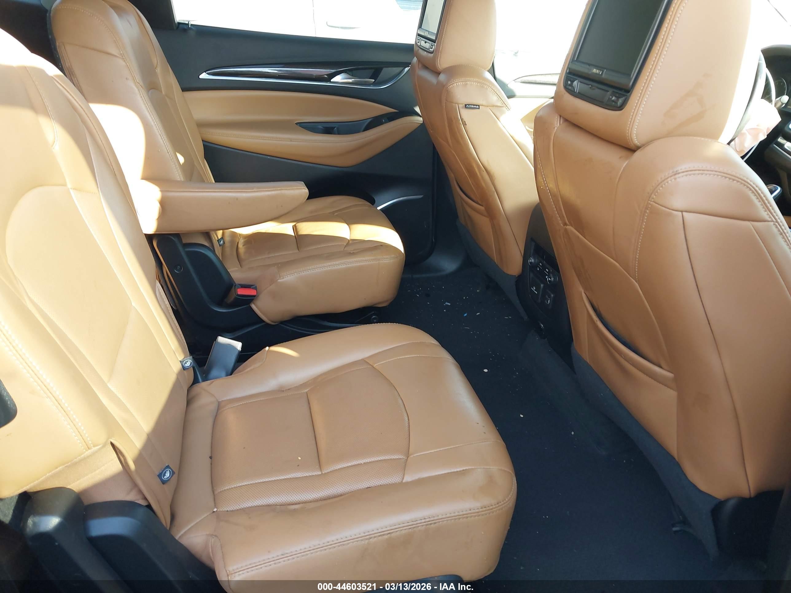 BUICK ENCLAVE image 8