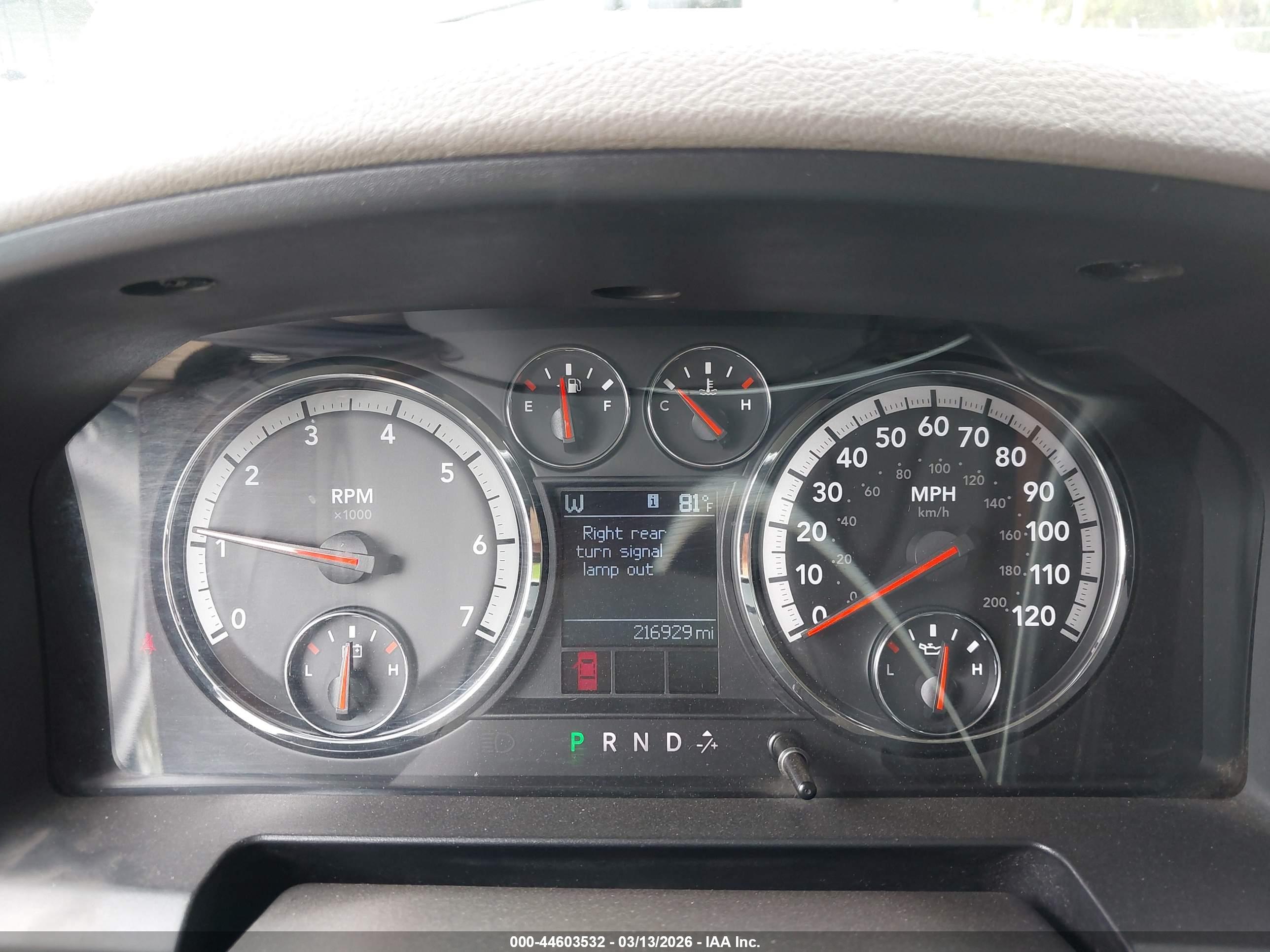 DODGE RAM image 7