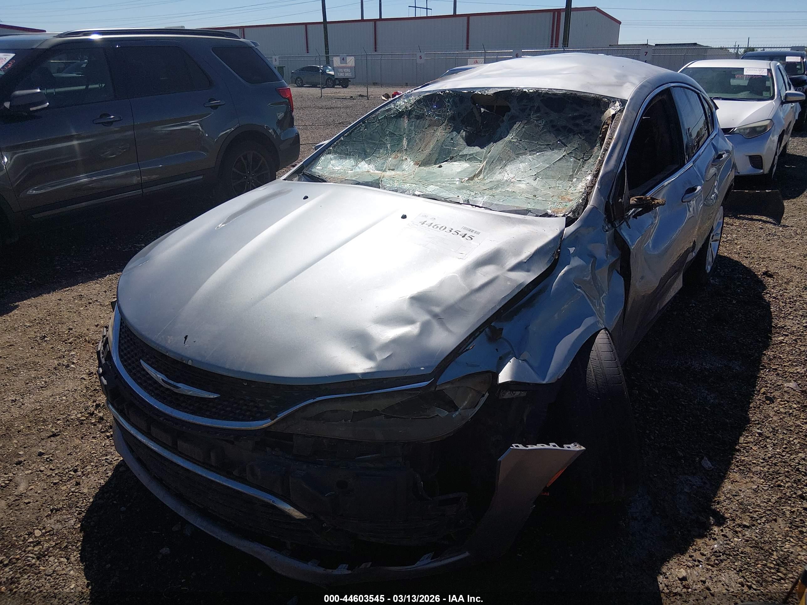 CHRYSLER 200 image 6