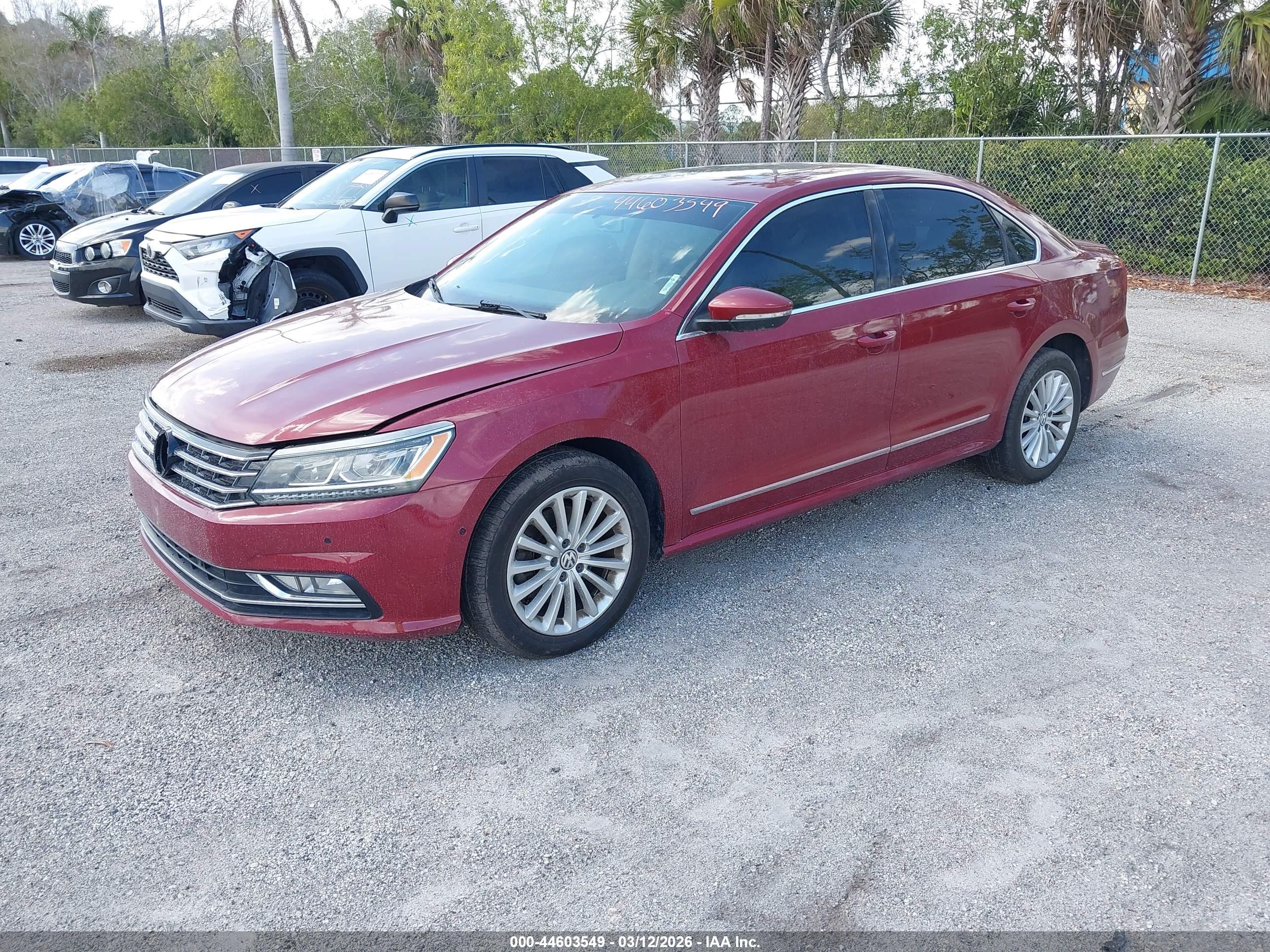 VOLKSWAGEN PASSAT image 2
