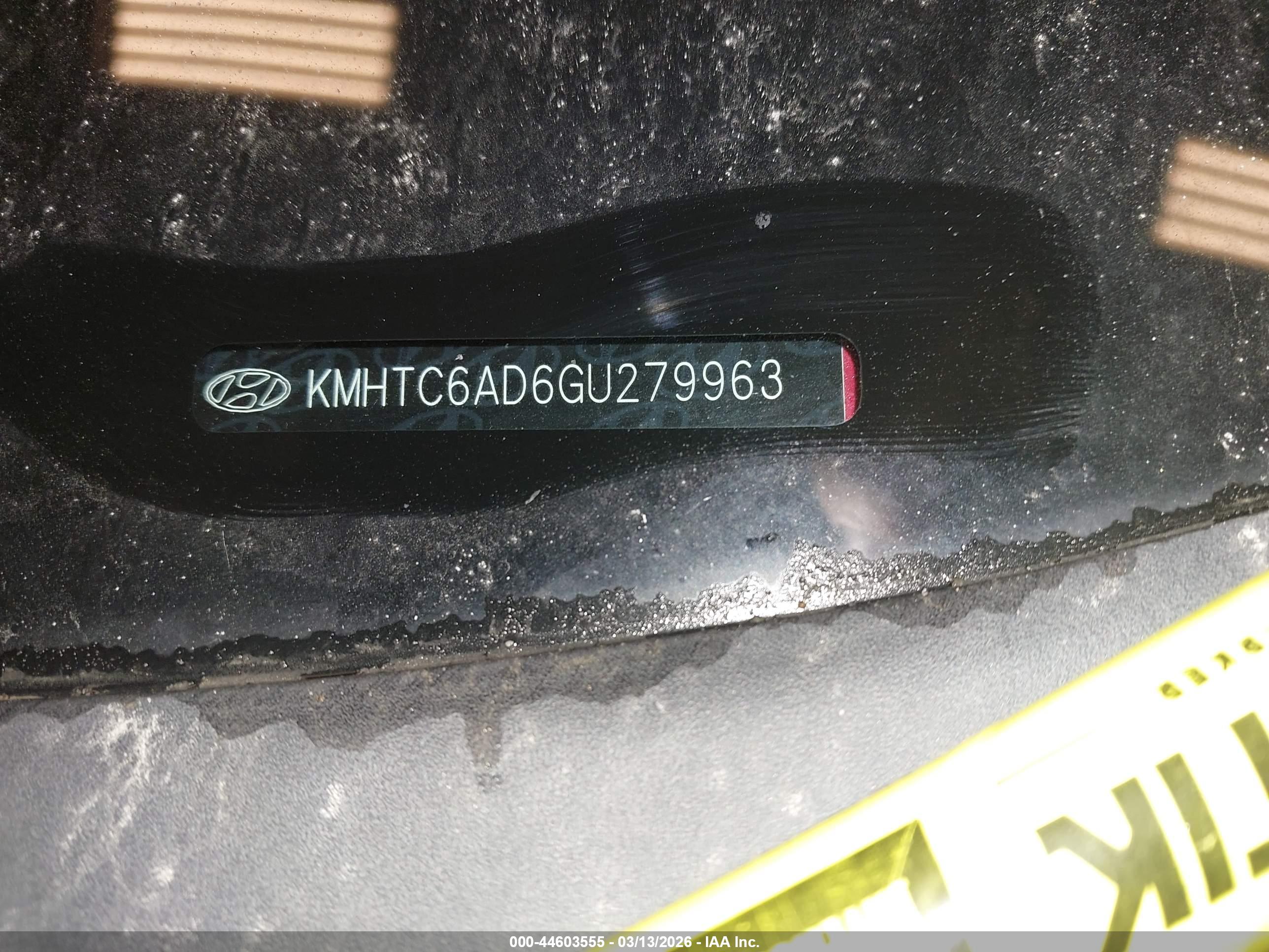 HYUNDAI VELOSTER image 9