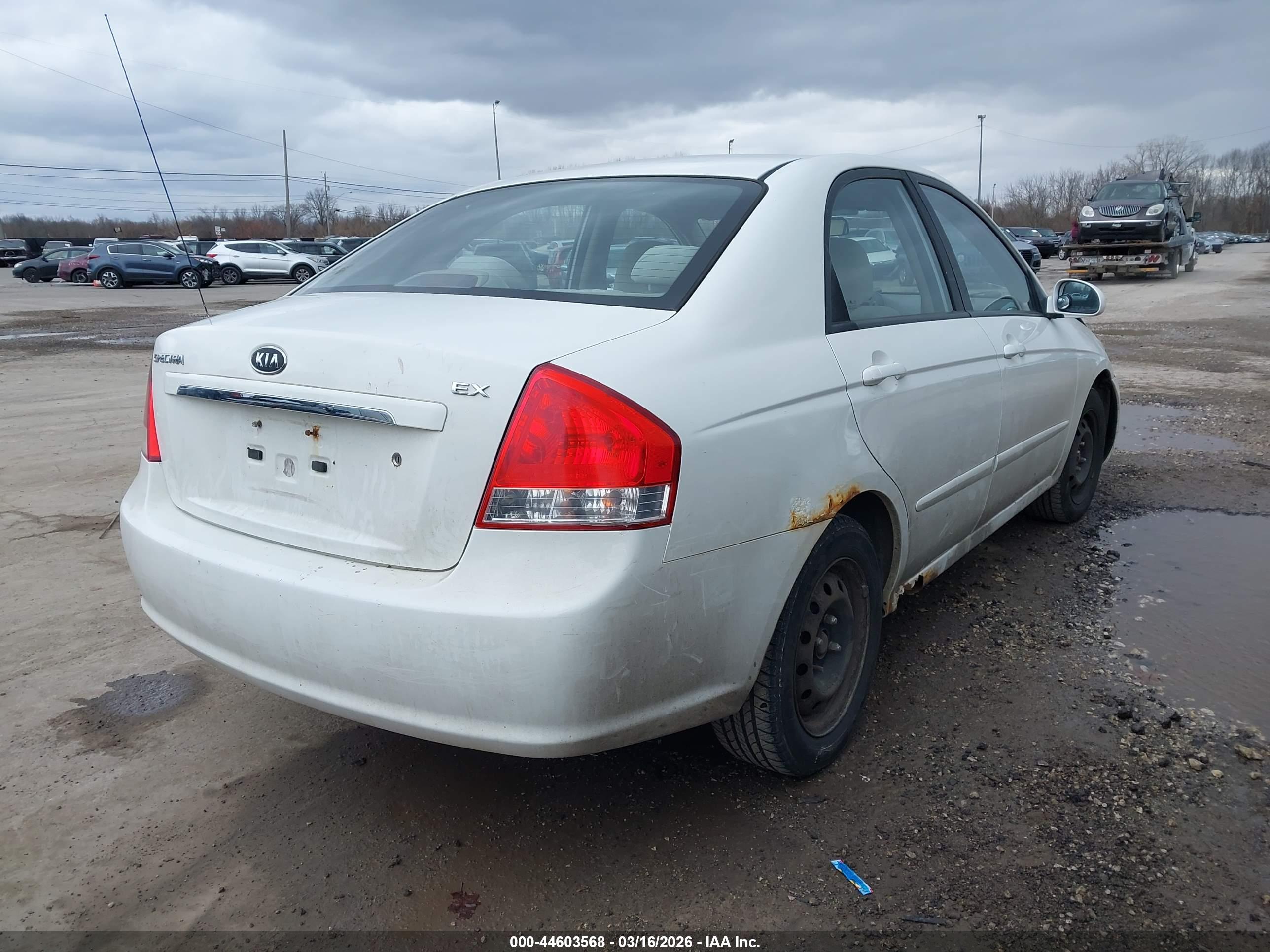 KIA SPECTRA image 4