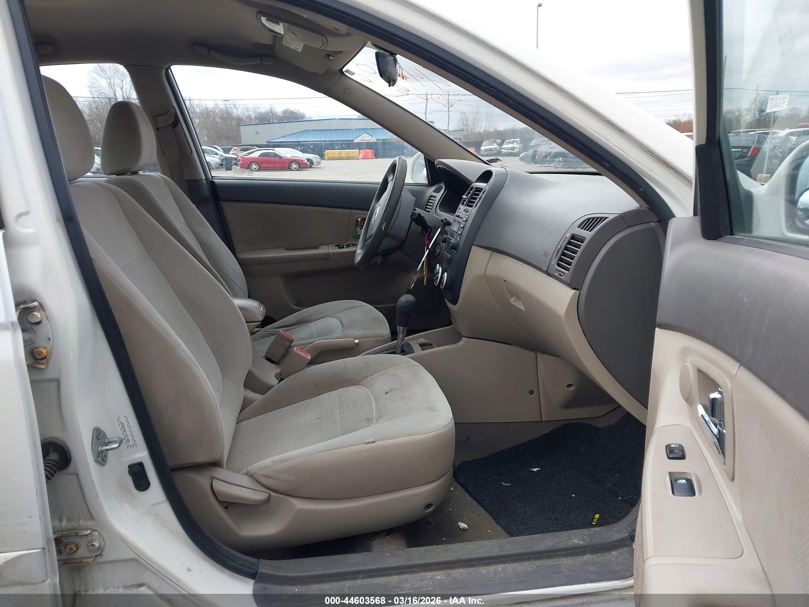 KIA SPECTRA image 5