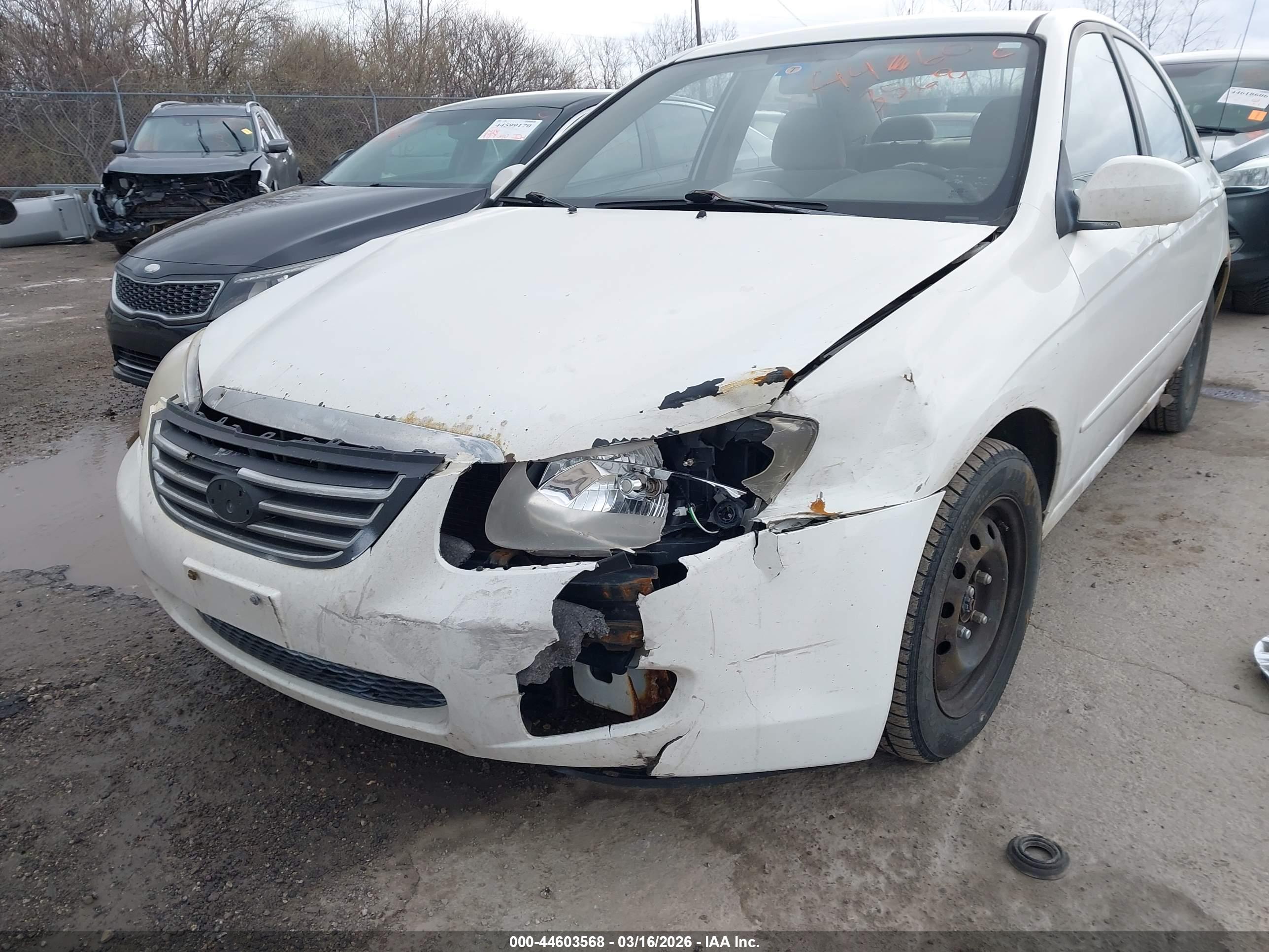 KIA SPECTRA image 6