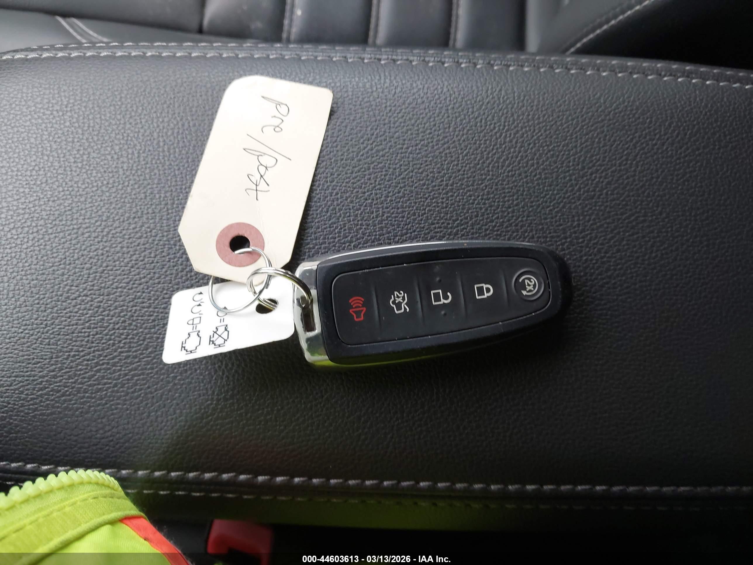 FORD ESCAPE image 11
