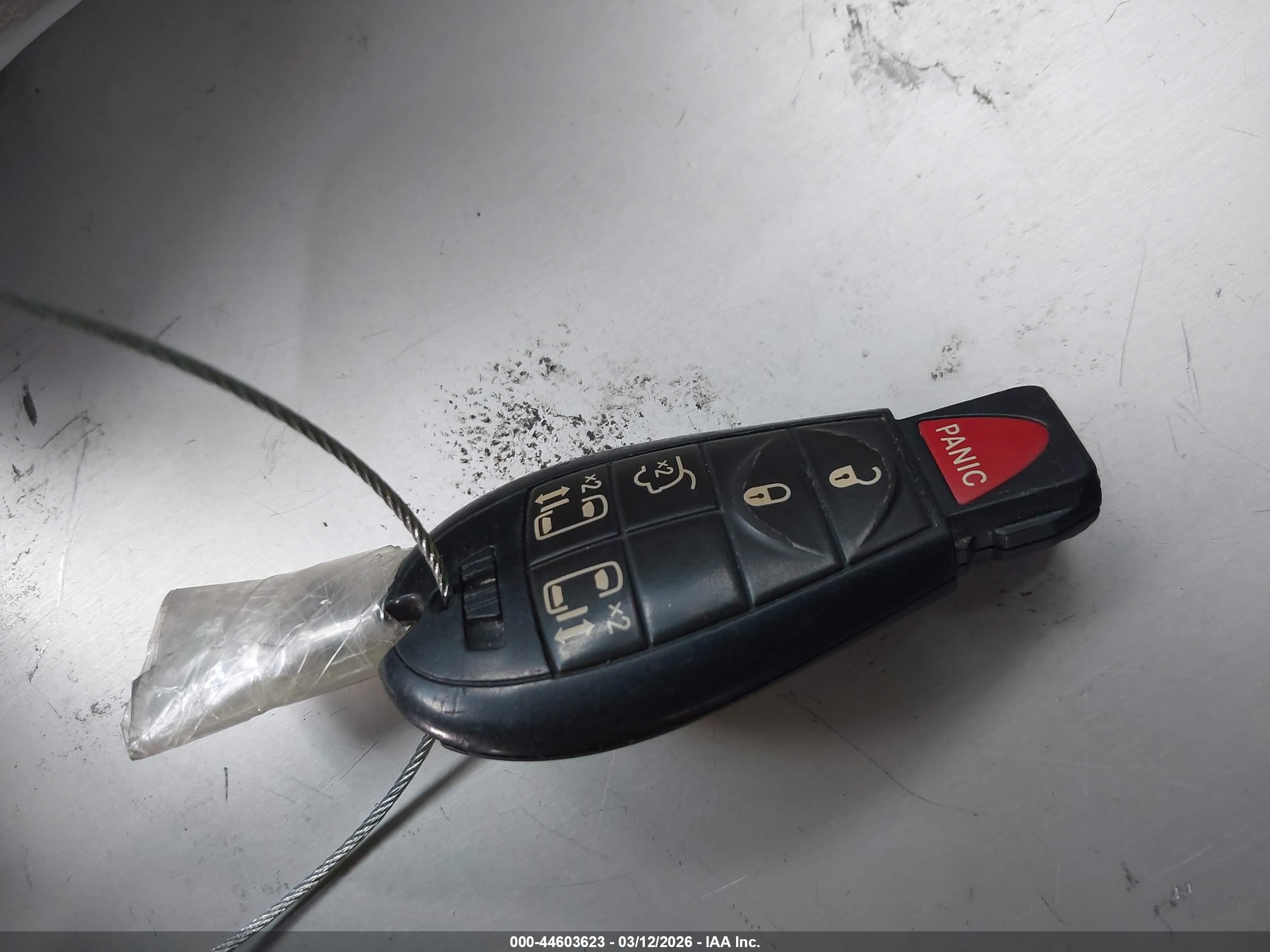 CHRYSLER TOWN image 11