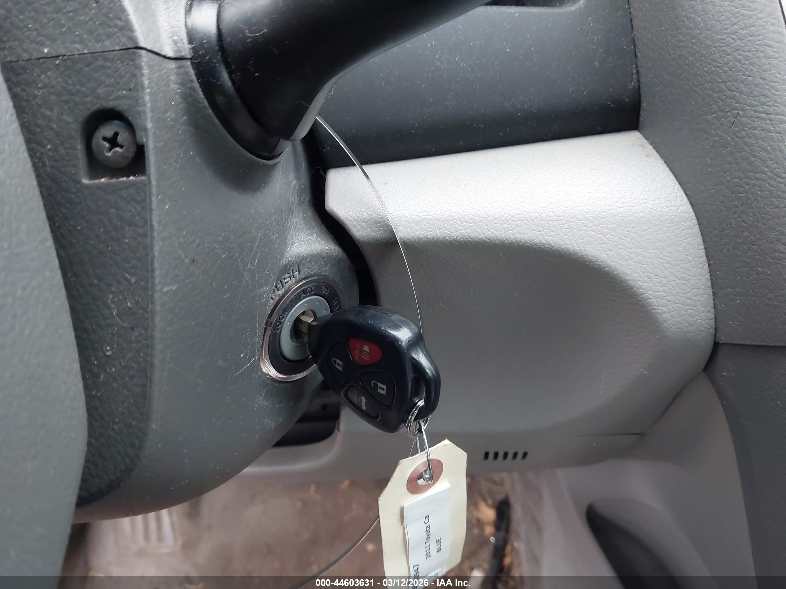 TOYOTA CAMRY image 11