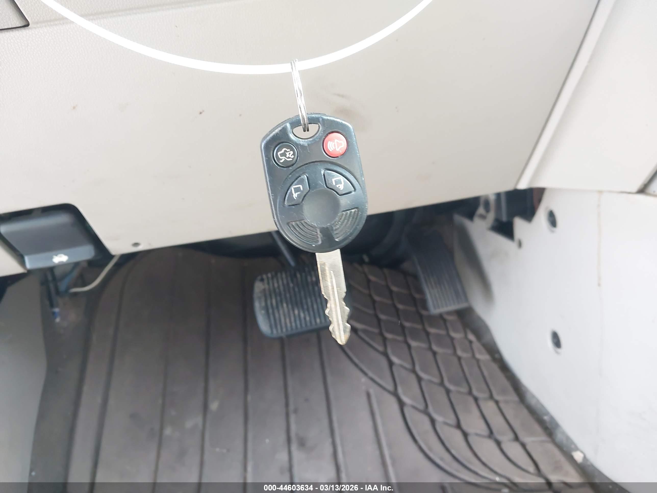 FORD ESCAPE image 11