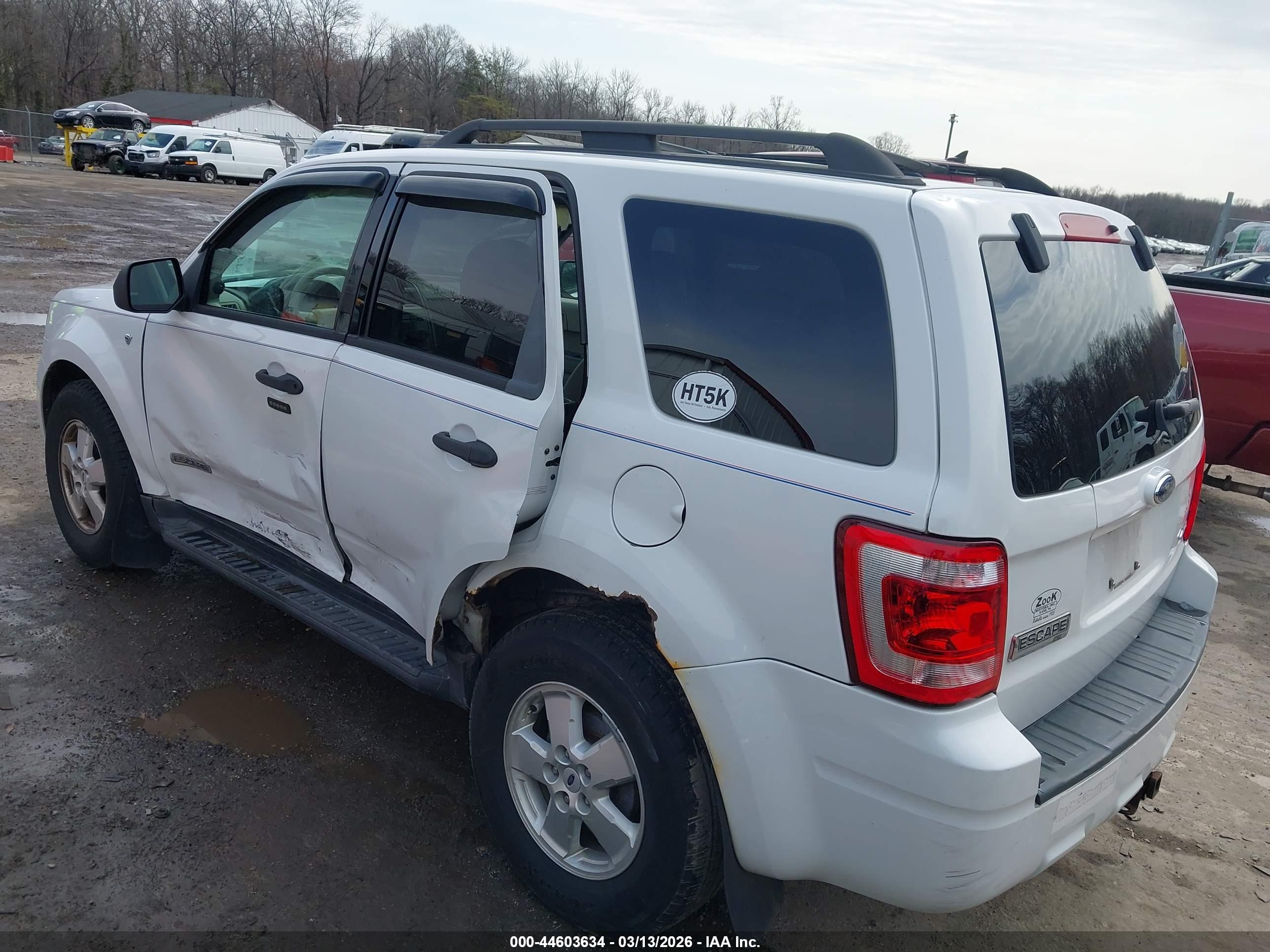 FORD ESCAPE image 3