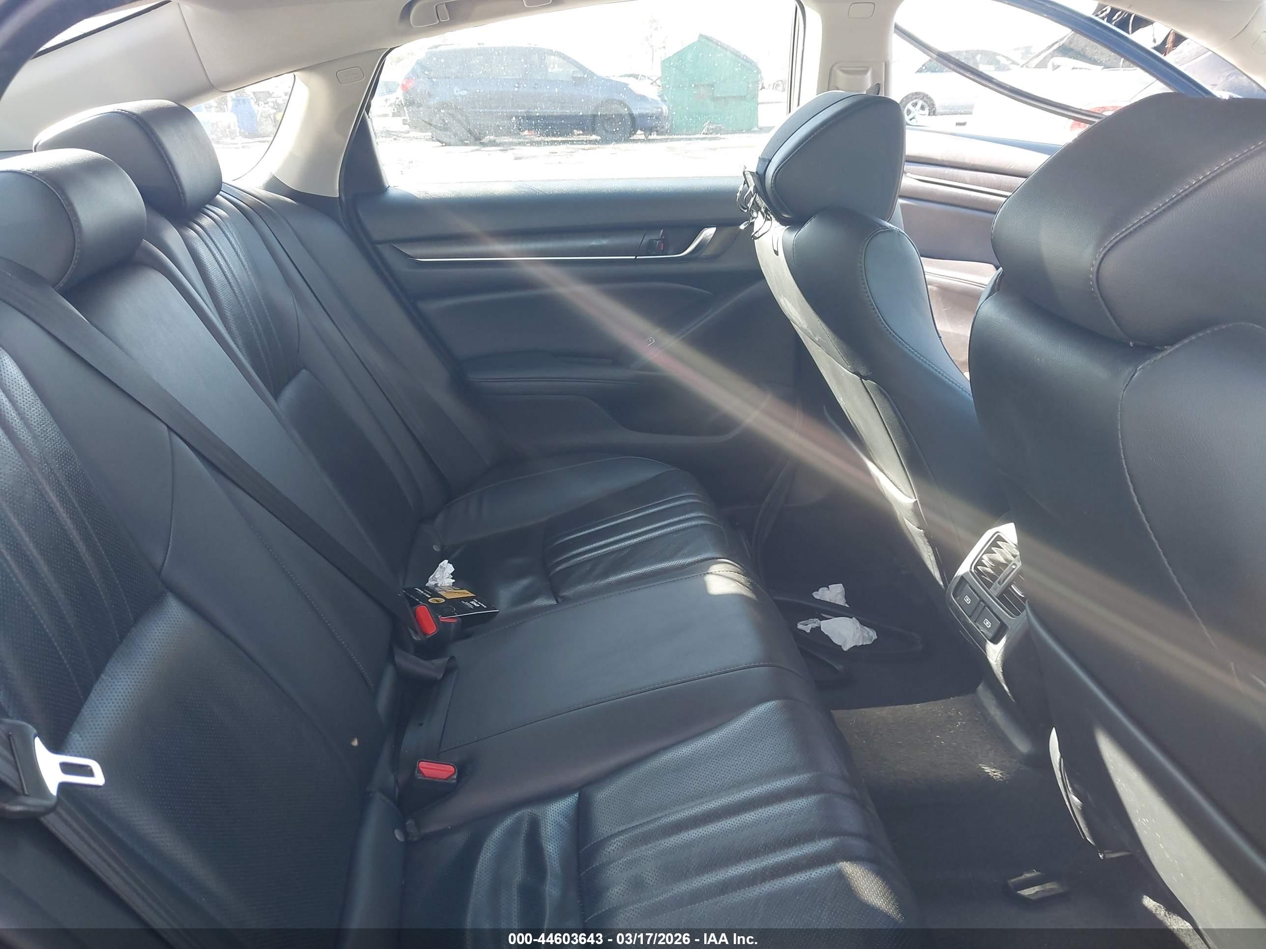 HONDA ACCORD image 8