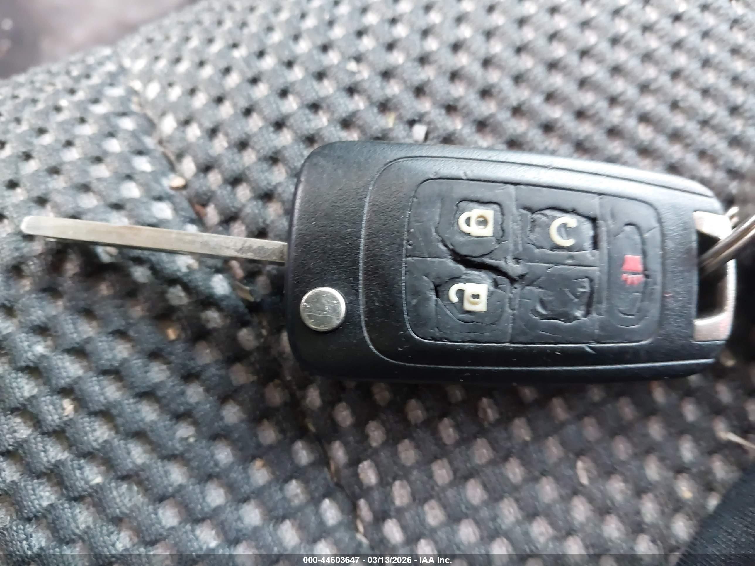 CHEVROLET EQUINOX image 11