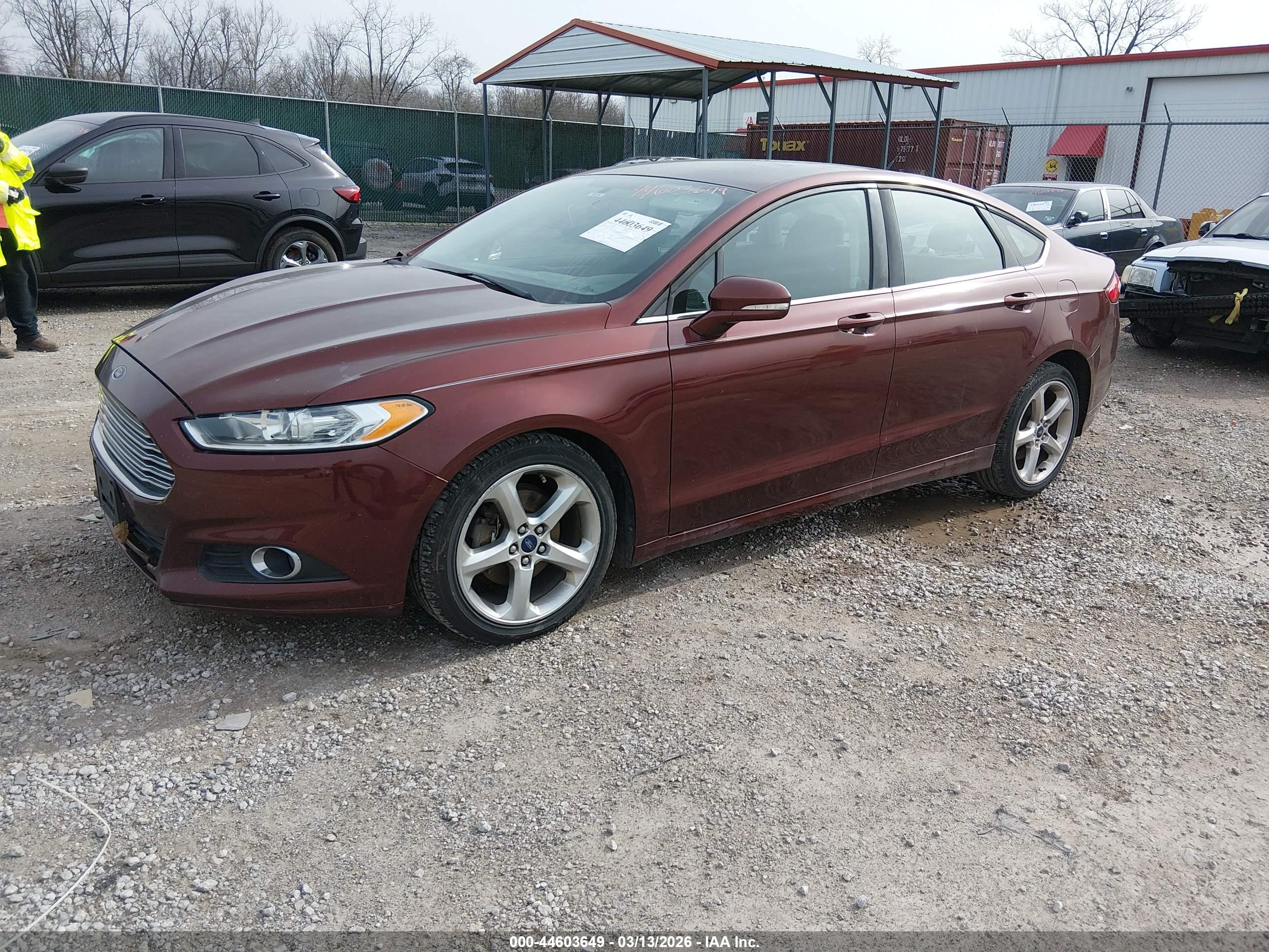 FORD FUSION image 2