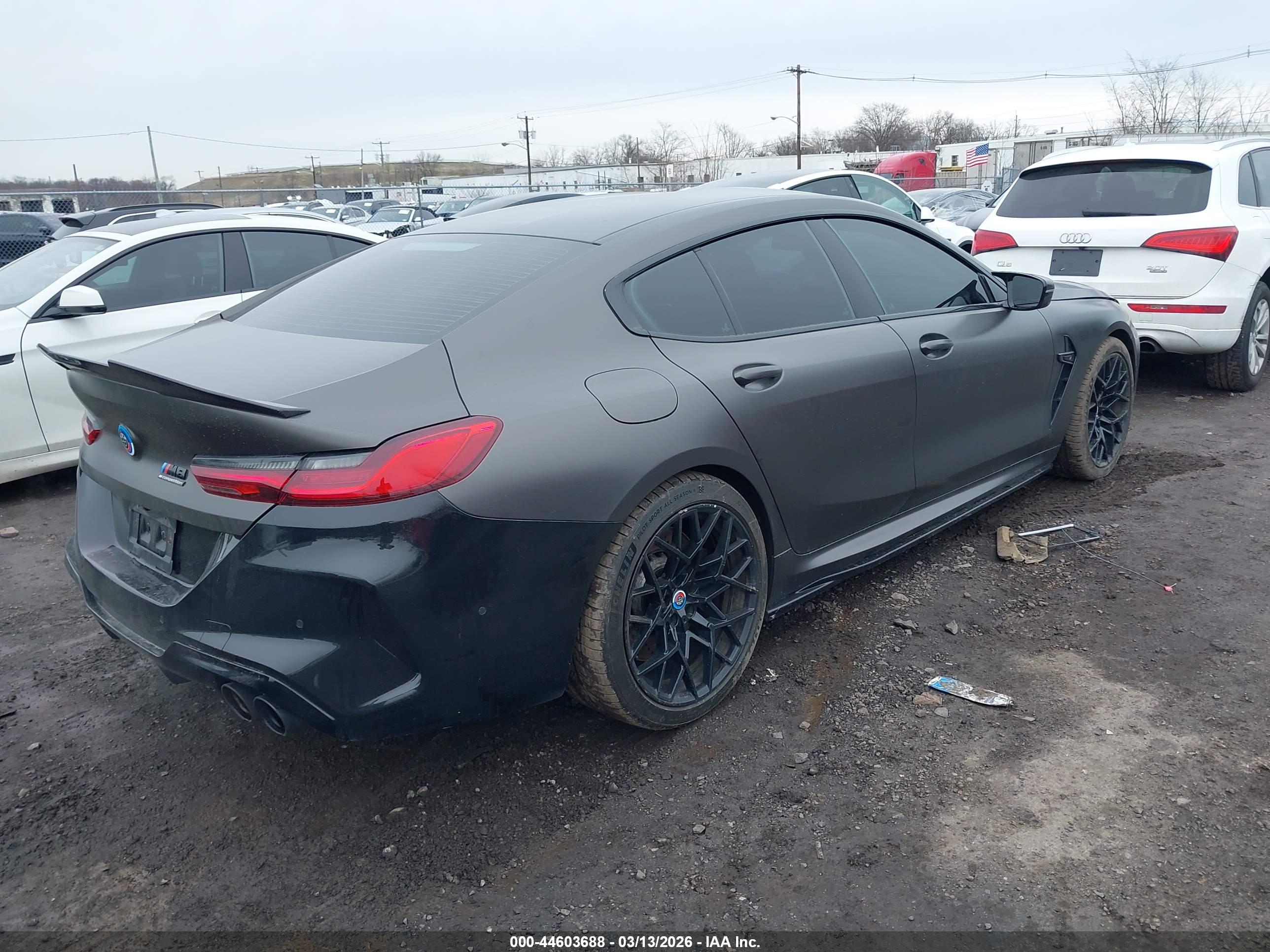 BMW M8 image 4
