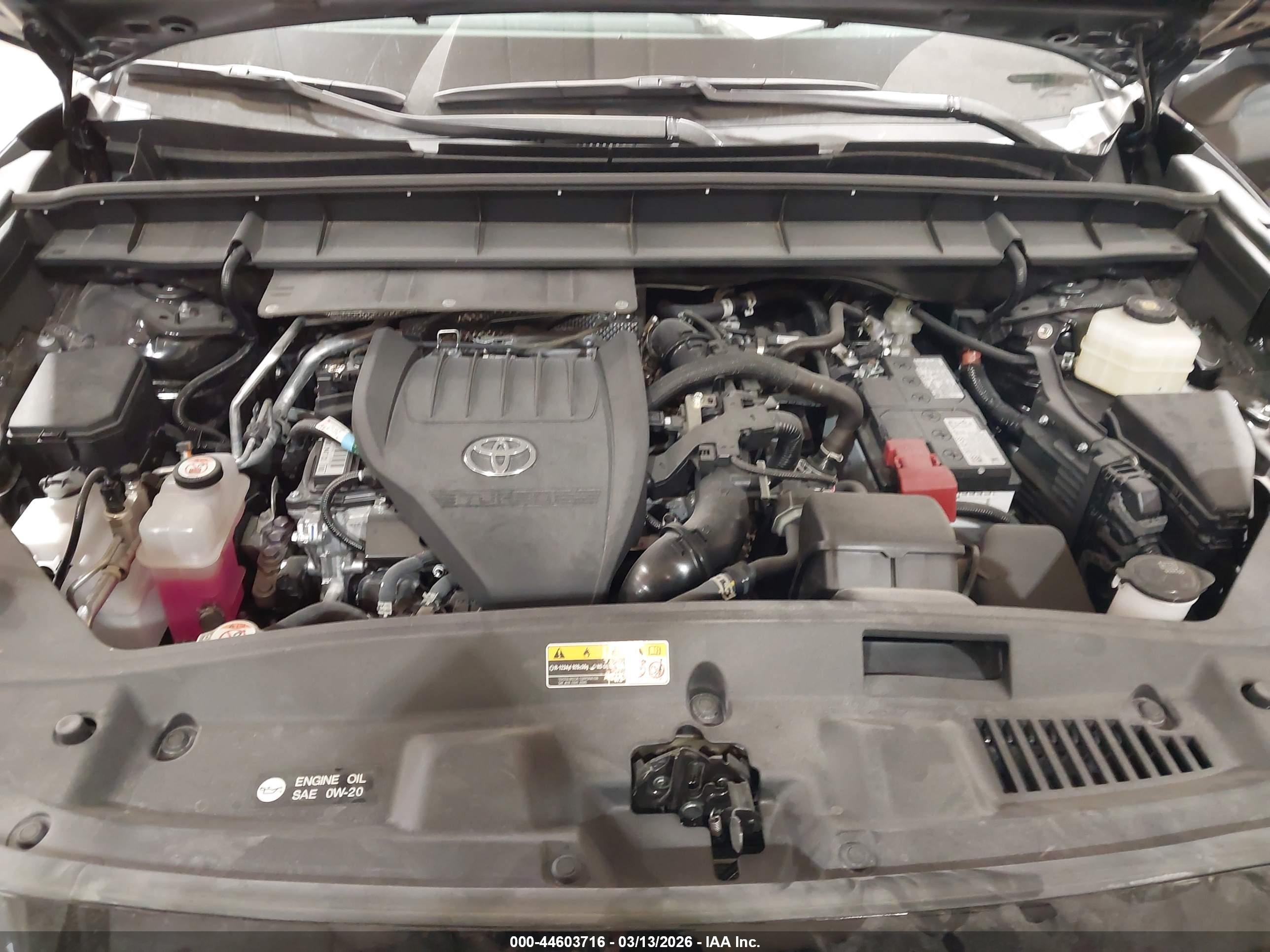 TOYOTA HIGHLANDER image 10