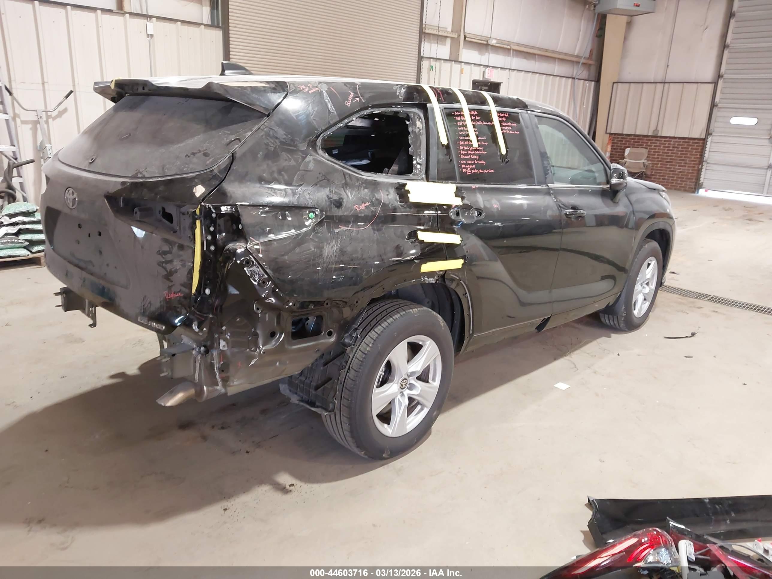 TOYOTA HIGHLANDER image 4