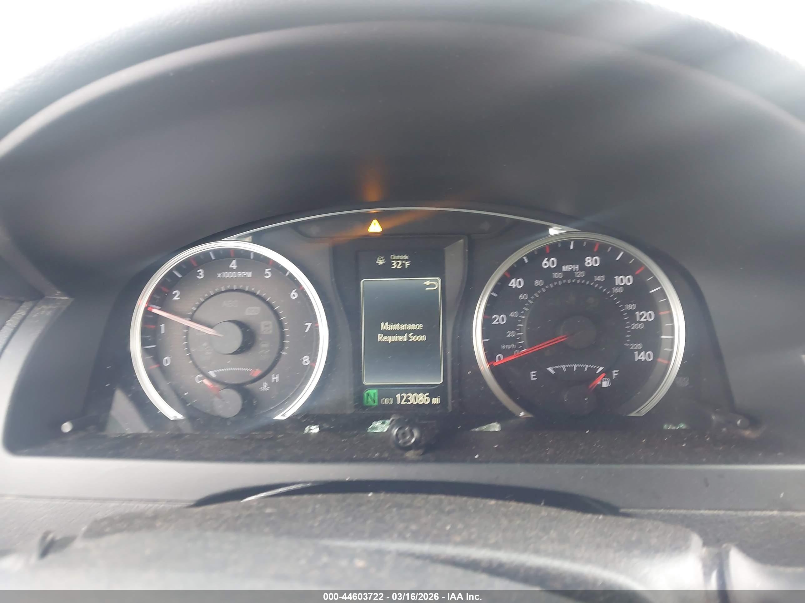 TOYOTA CAMRY image 7
