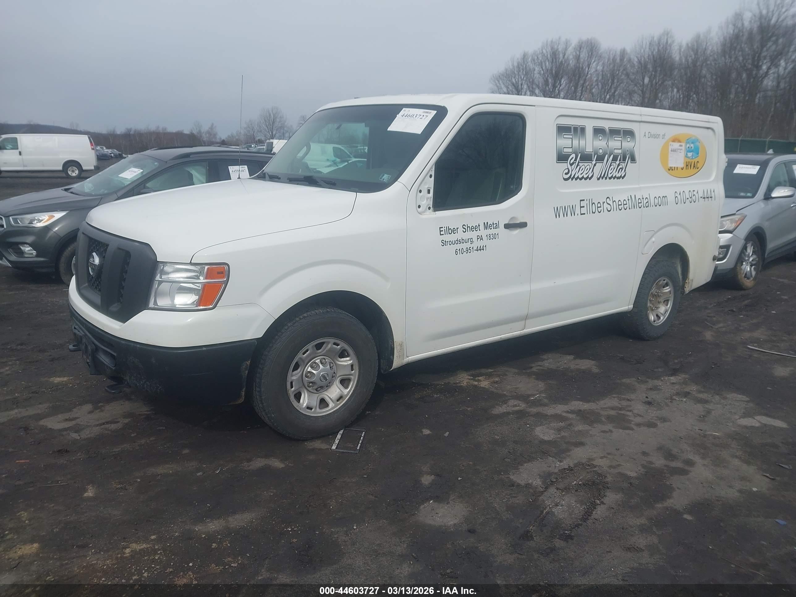 NISSAN NV image 2