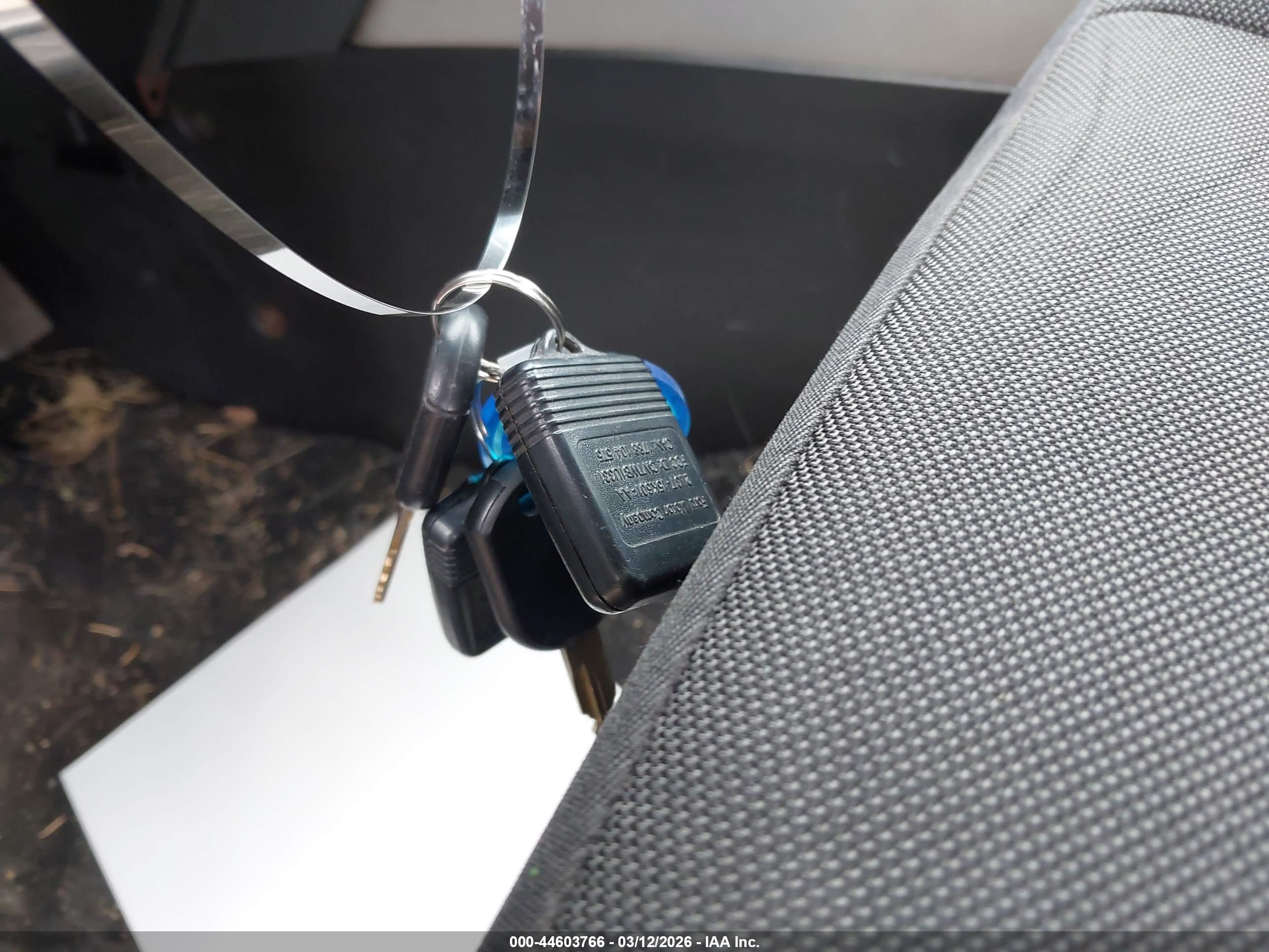 FORD ESCAPE image 11