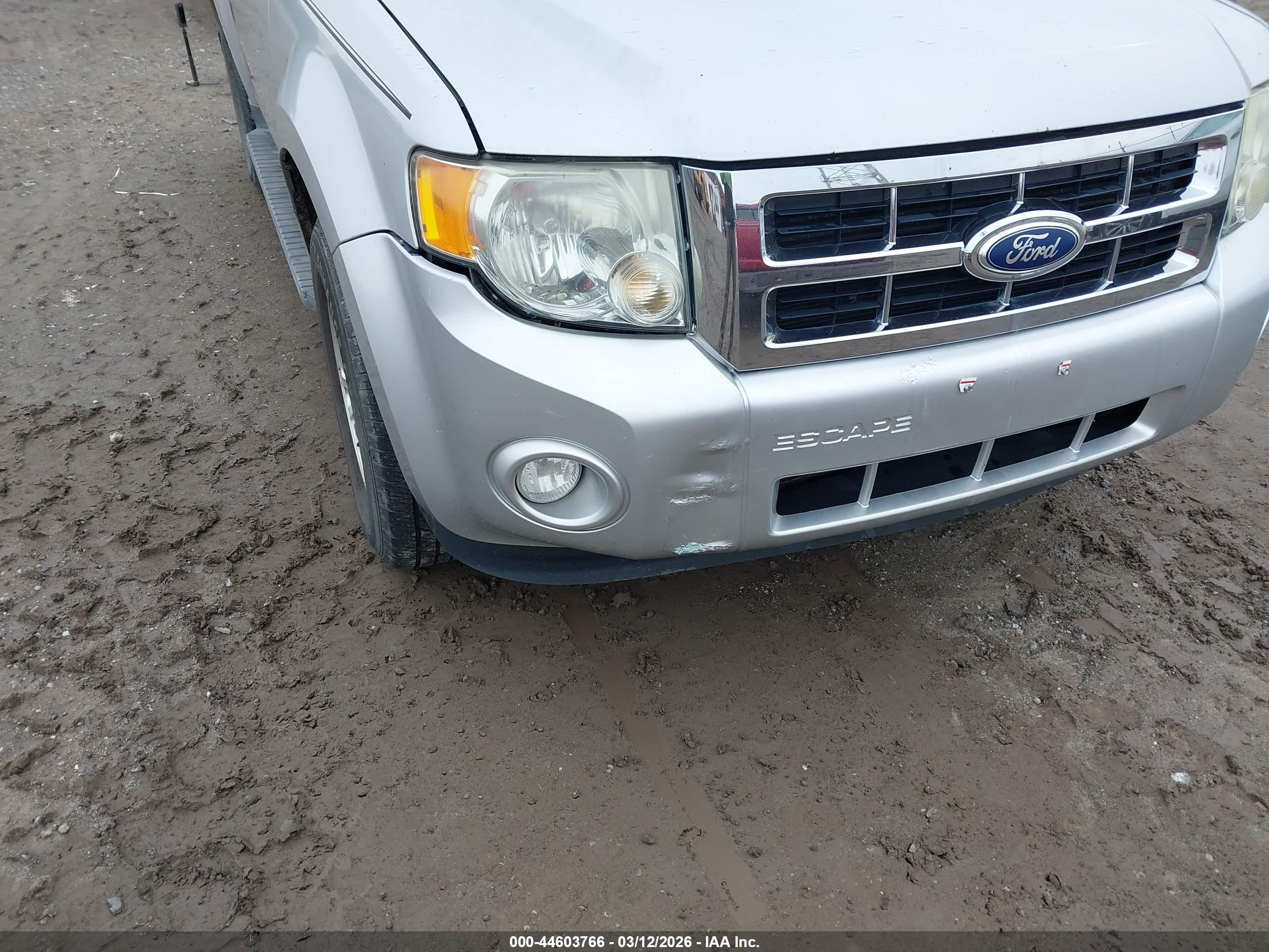 FORD ESCAPE image 6