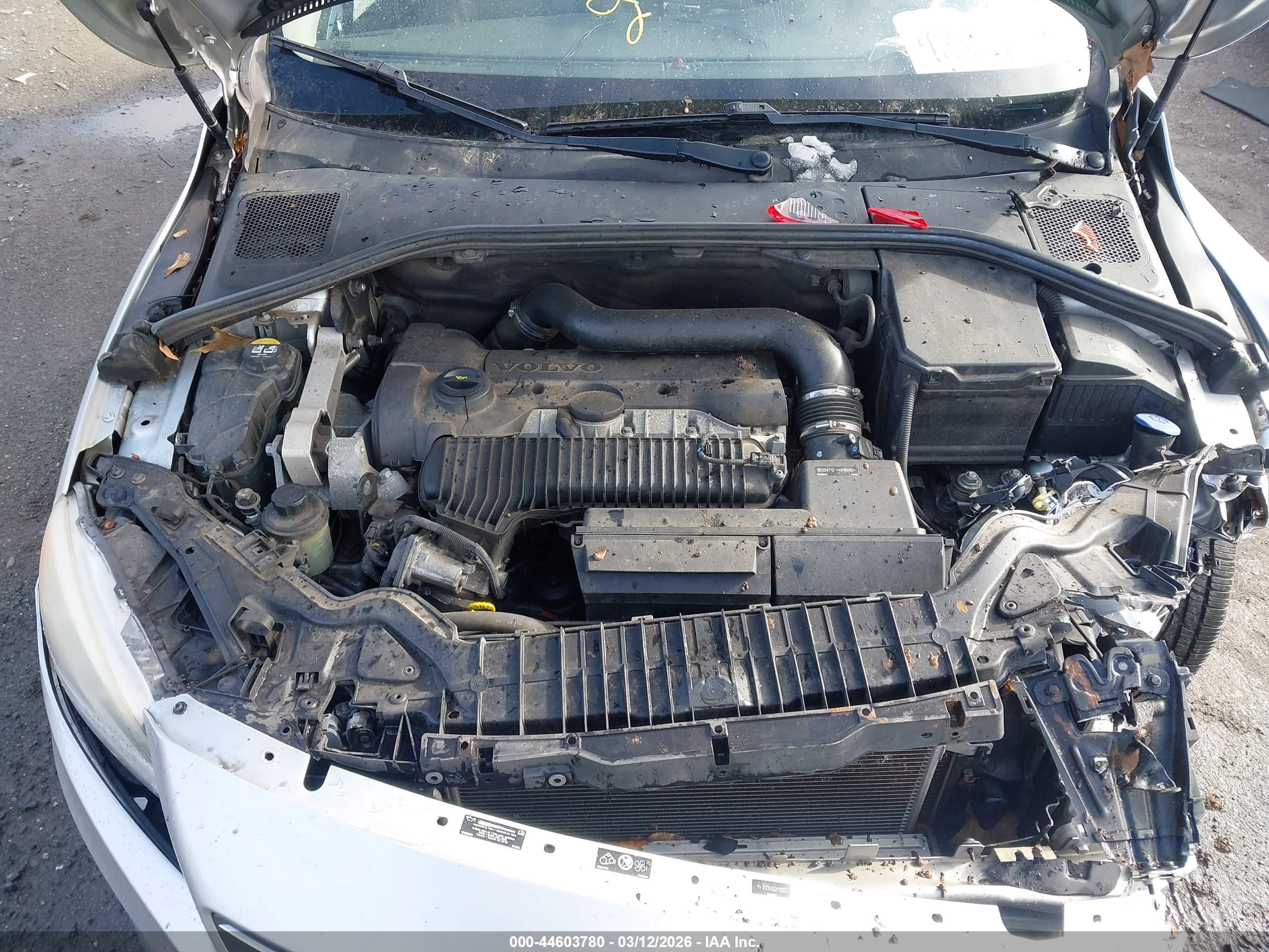 VOLVO S60 image 10