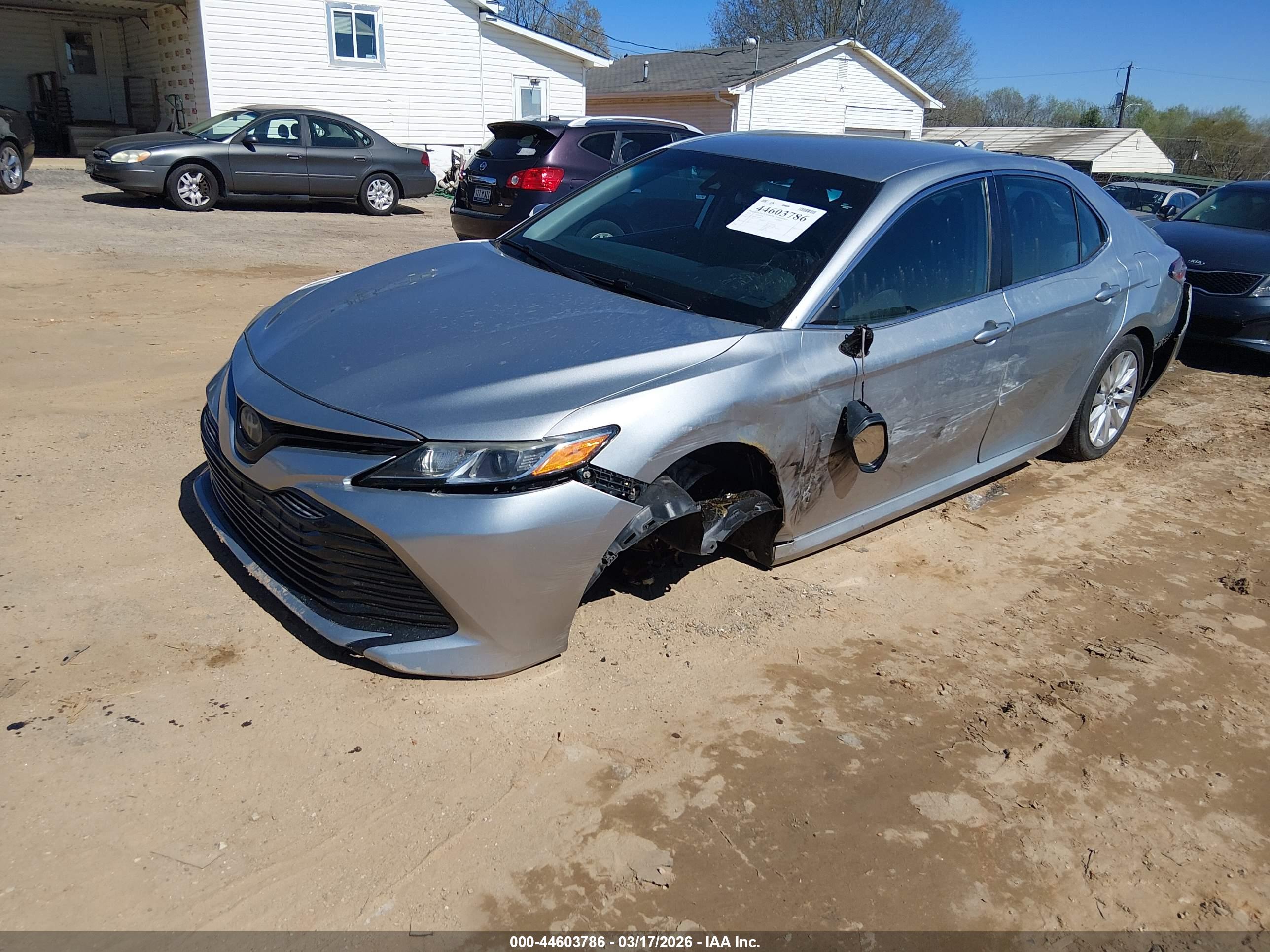TOYOTA CAMRY image 2