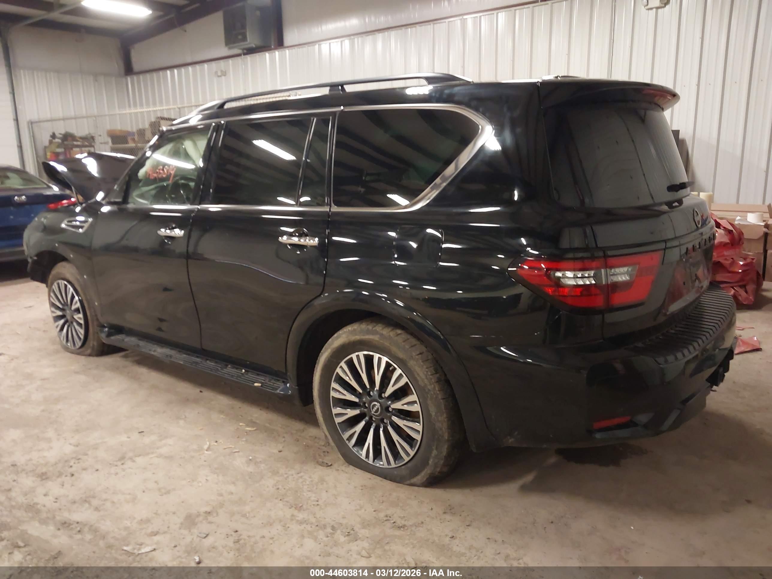 NISSAN ARMADA image 3