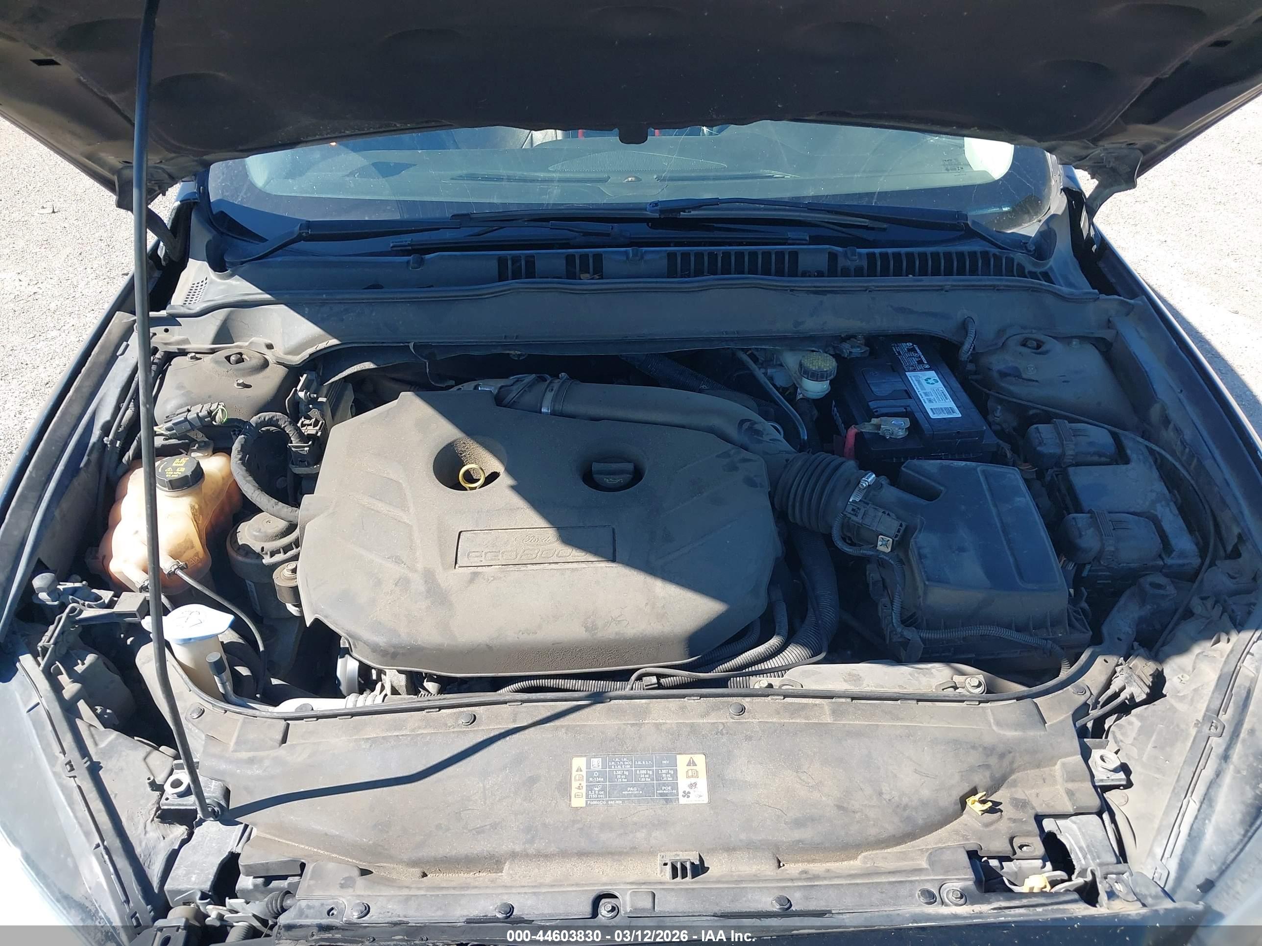 FORD FUSION image 10