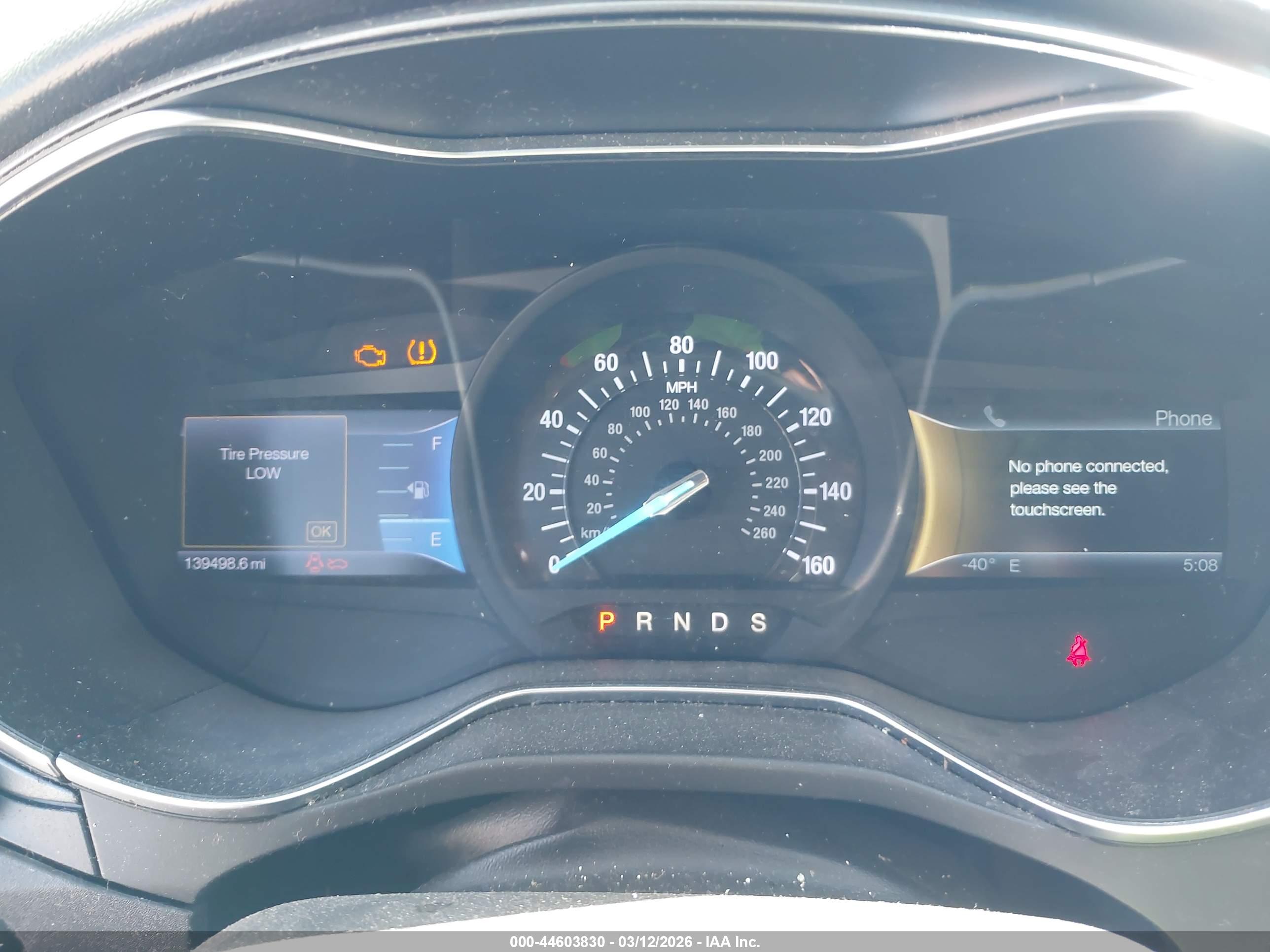 FORD FUSION image 7