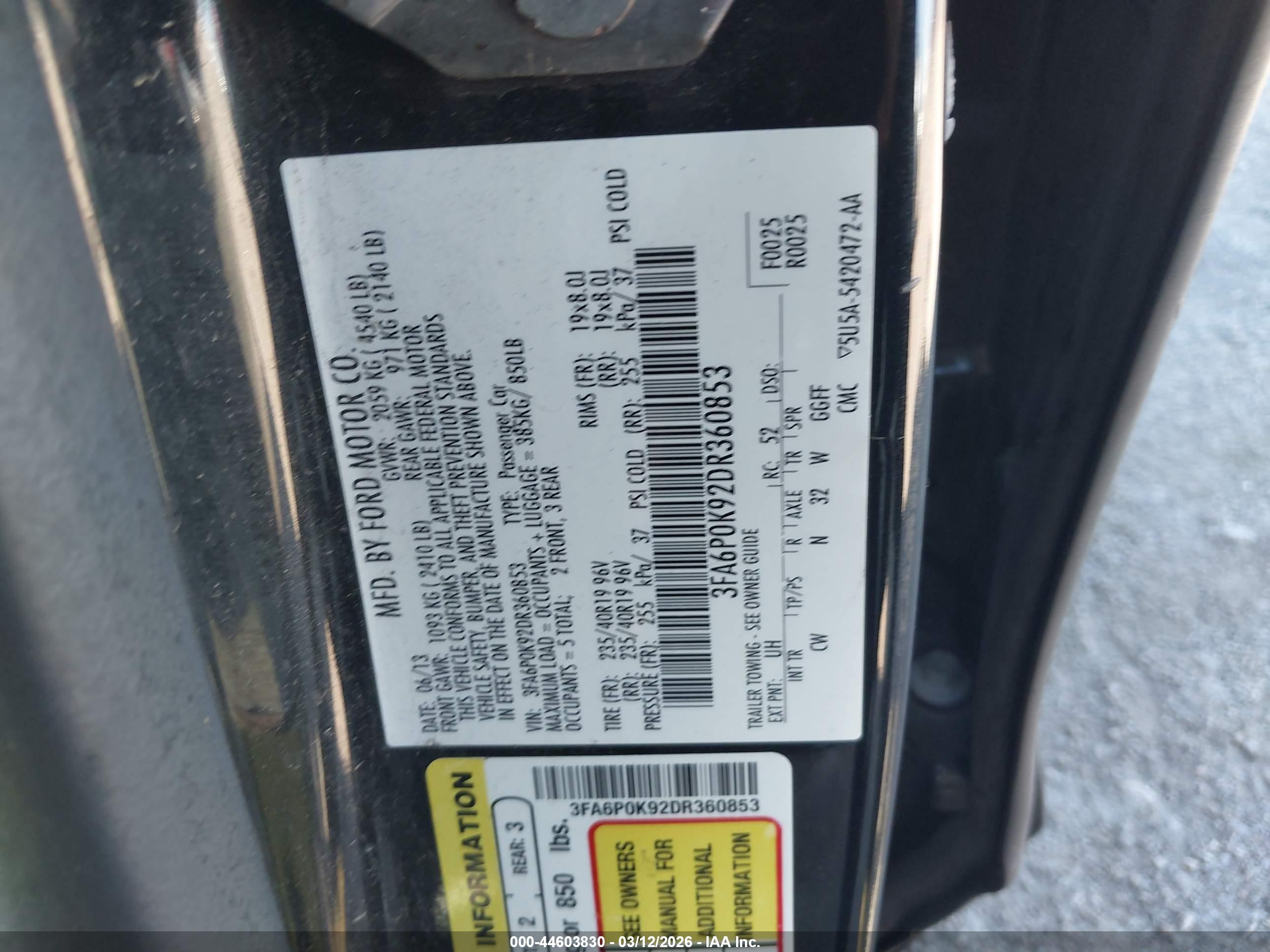 FORD FUSION image 9