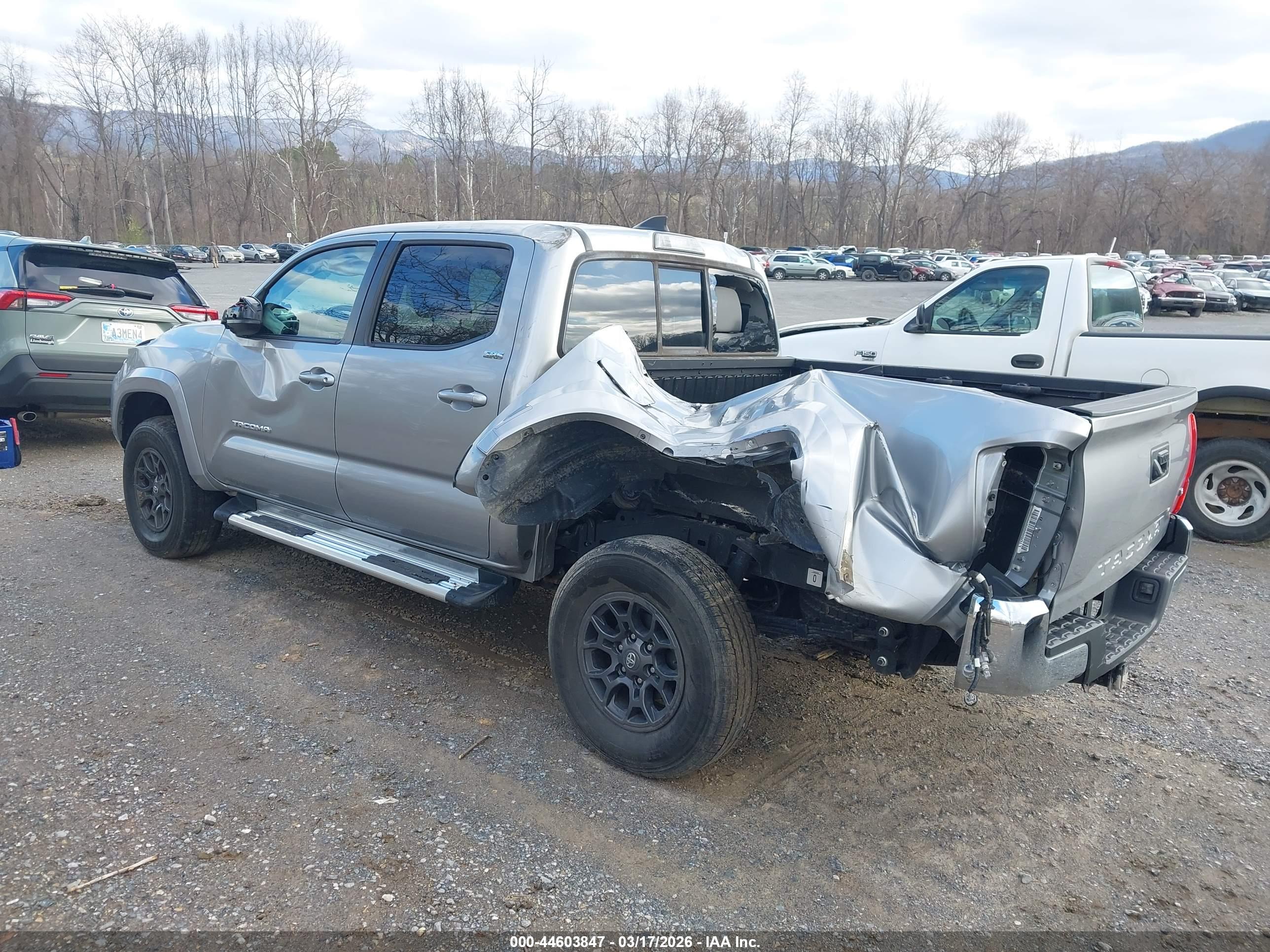 TOYOTA TACOMA image 3