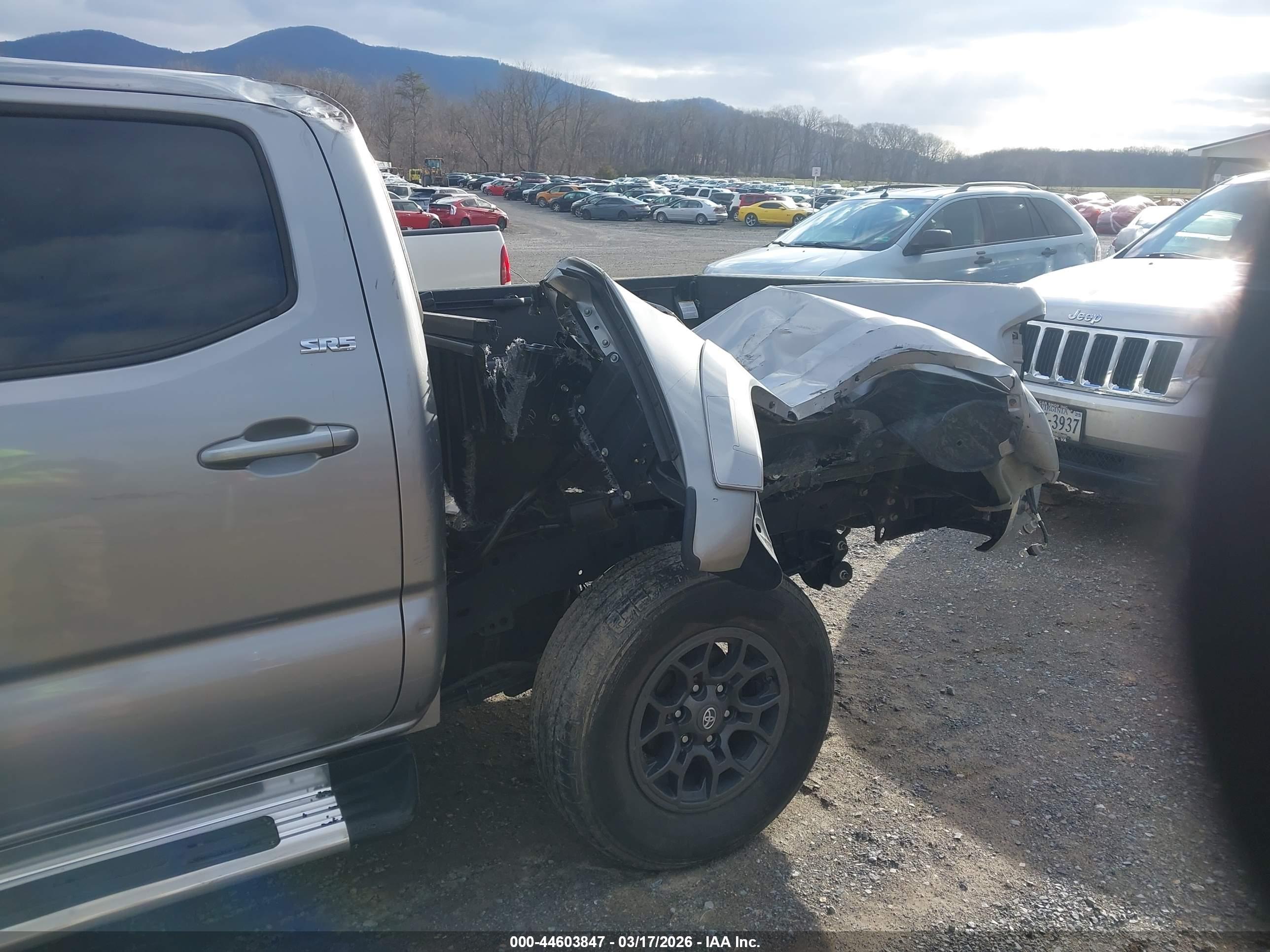 TOYOTA TACOMA image 6